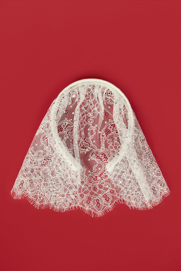 Lace Veil Headband in White - 1