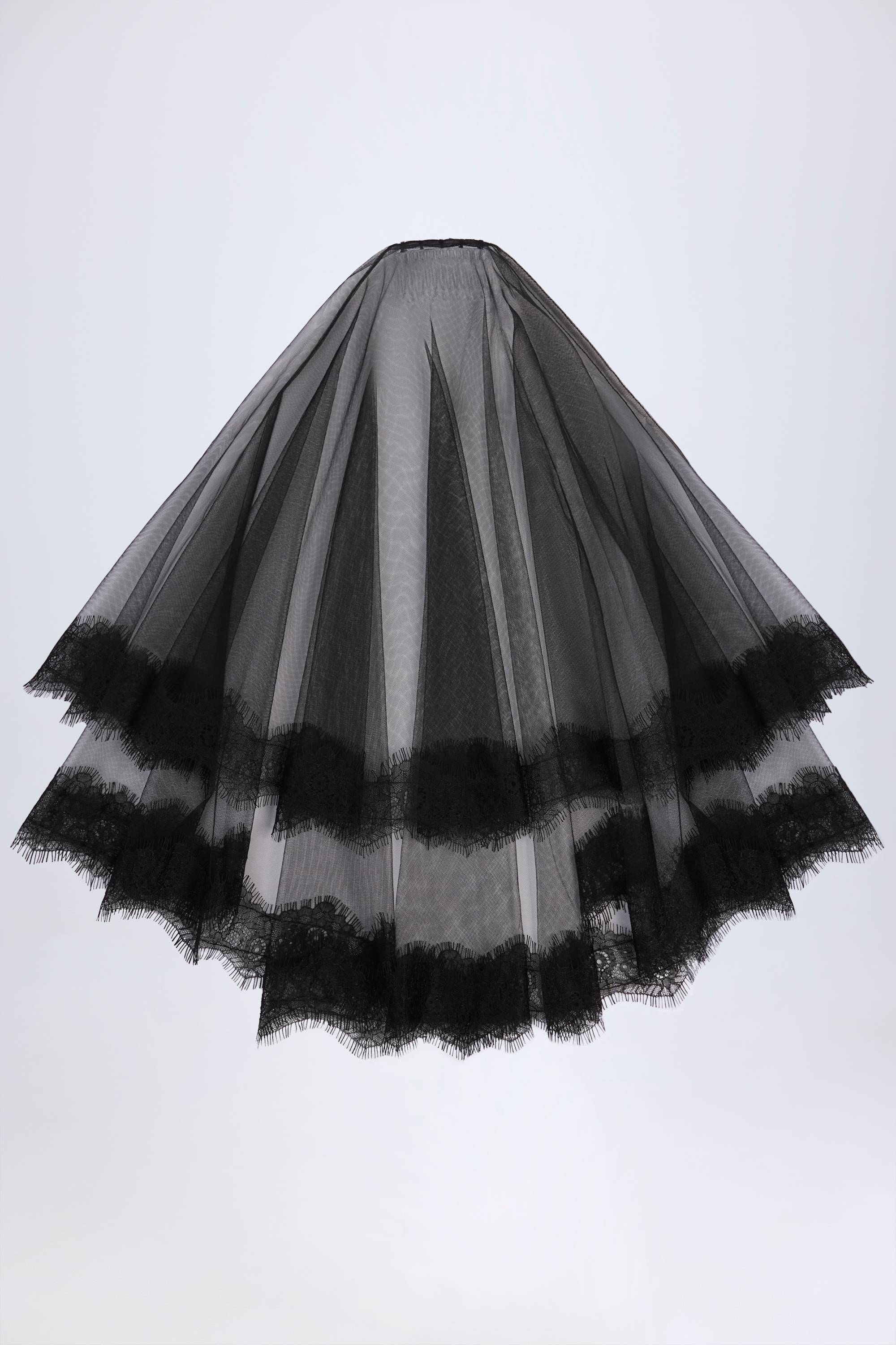 Lace-Trim Veil in Black - 2