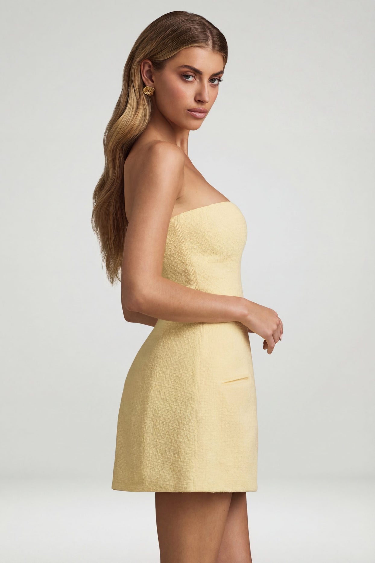 Sweetheart-Neck Strapless Structured Mini Dress in Pastel Yellow - 4