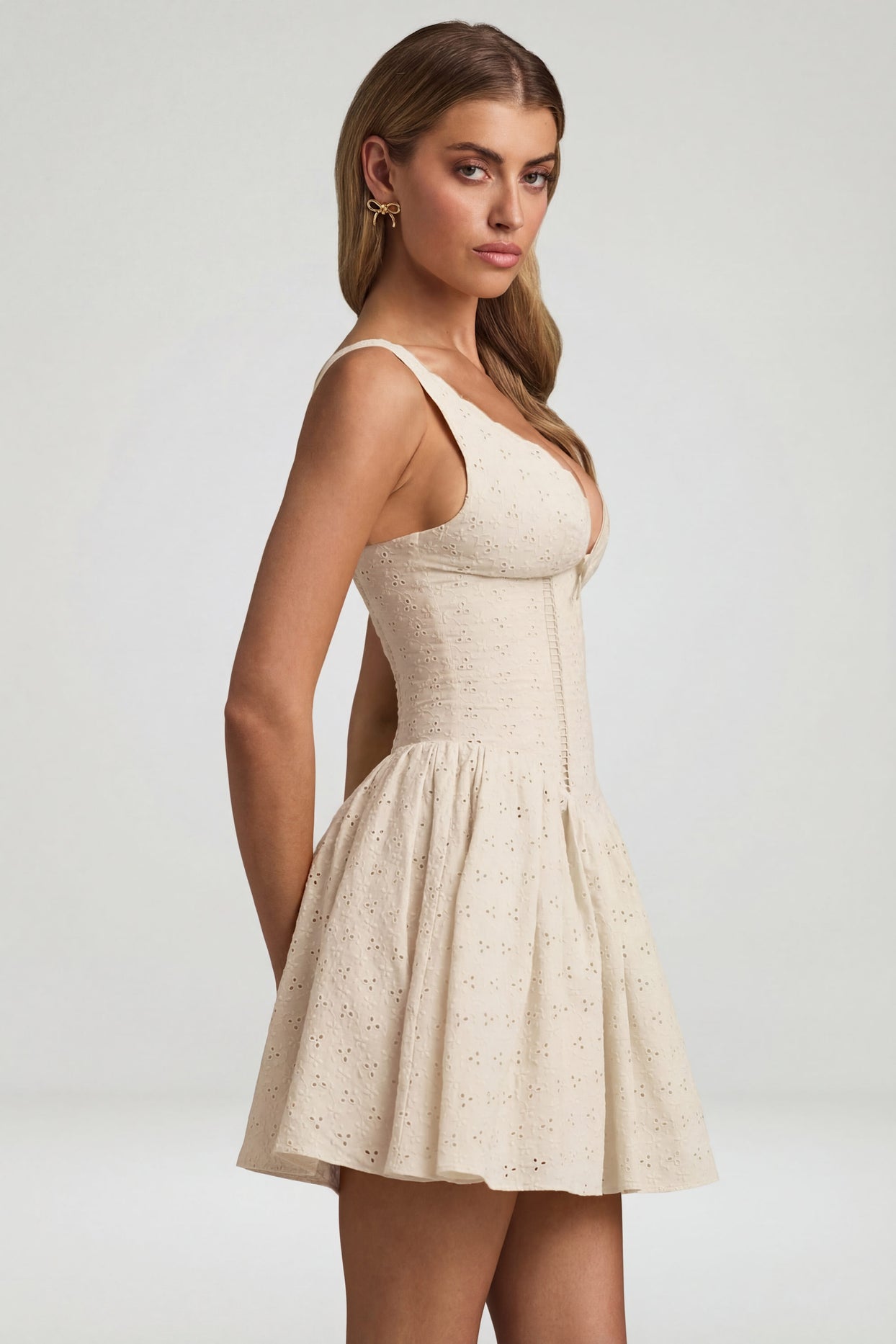 Broderie Anglaise Bow-Detail A-Line Mini Dress in Ivory - 4
