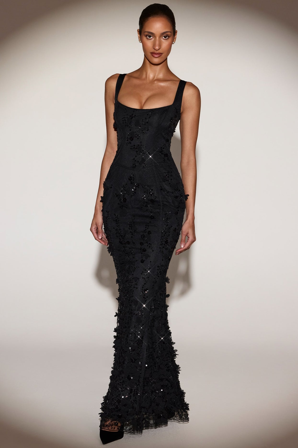 Embellished Appliqué Soft-Scoop Corset Gown in Black - 7