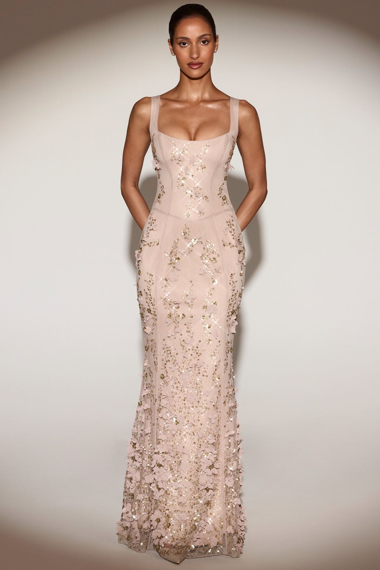 Embellished Appliqué Soft-Scoop Corset Gown in Gold - 9