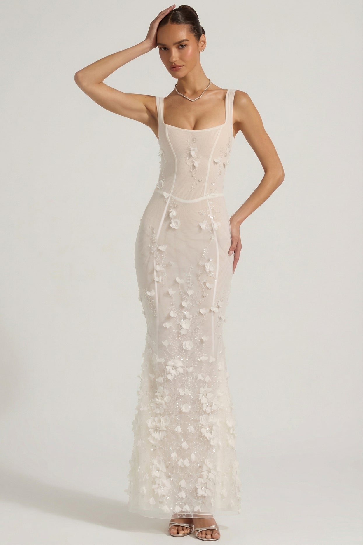 Embellished Appliqué Soft-Scoop Corset Gown in White - 7