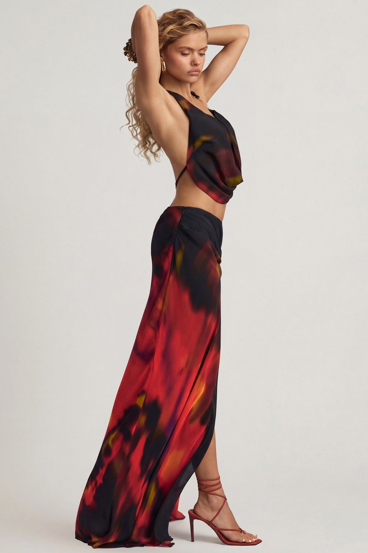 Mid-Rise Split Maxi Skirt in Red Blurred Print - 6