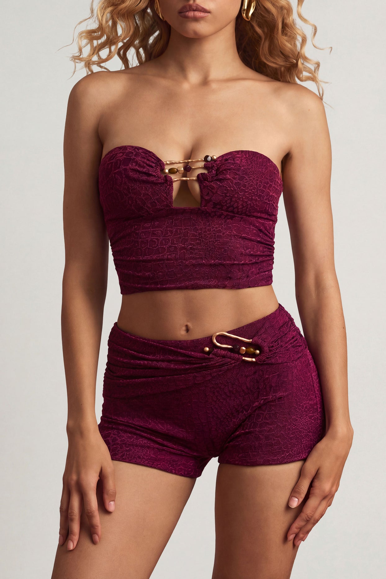 Mid-Rise Shorts in Berry Purple - 4