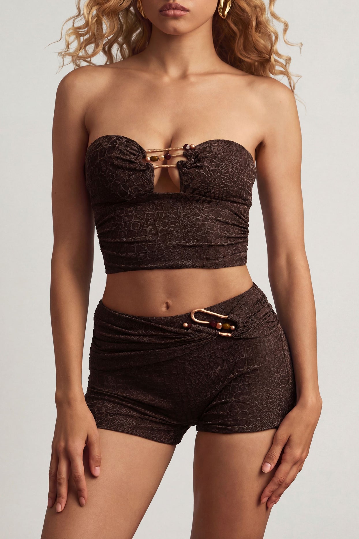 Mid-Rise Shorts in Dark Chocolate - 4