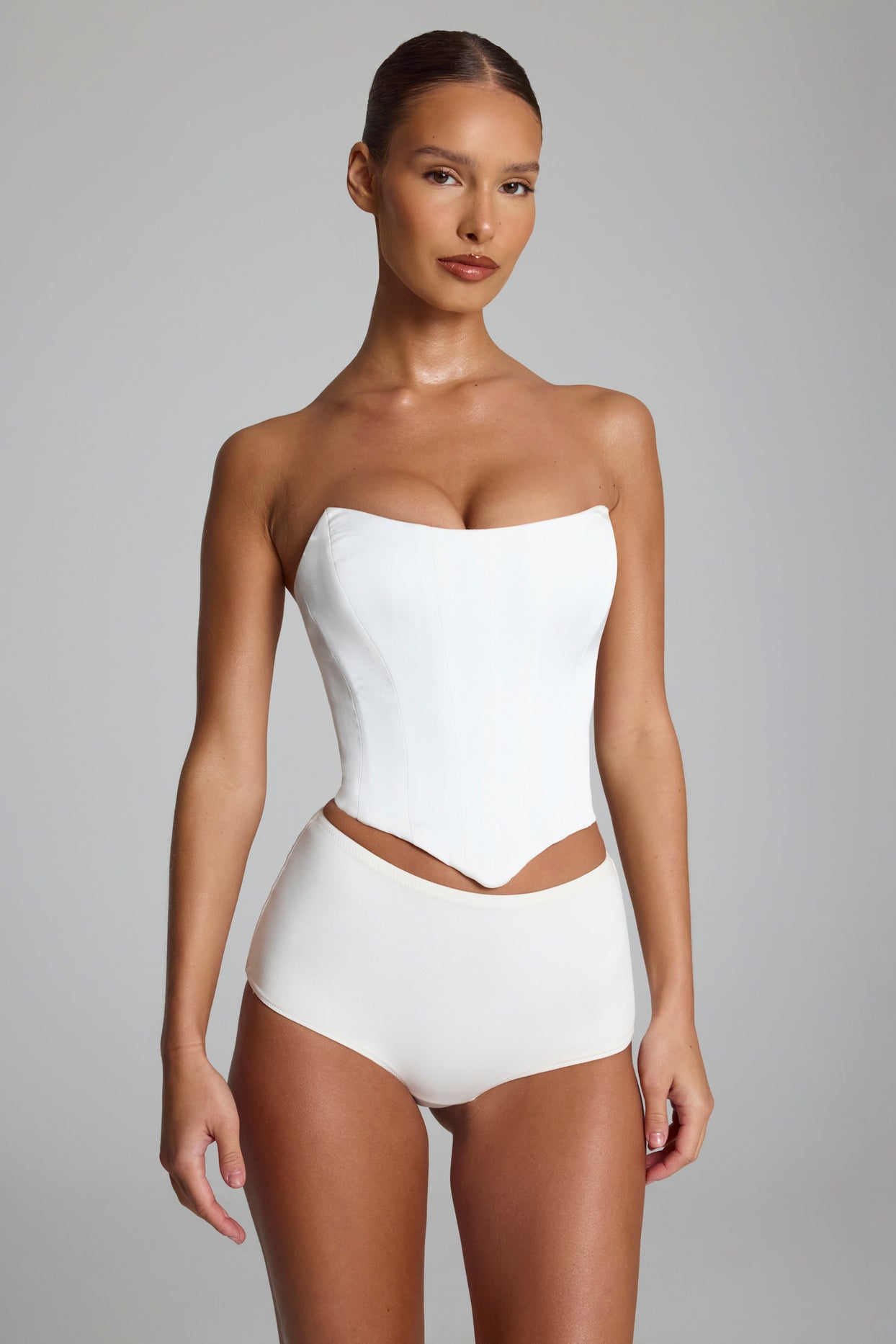 Slinky Jersey Low-Rise Hotpants in White - 4