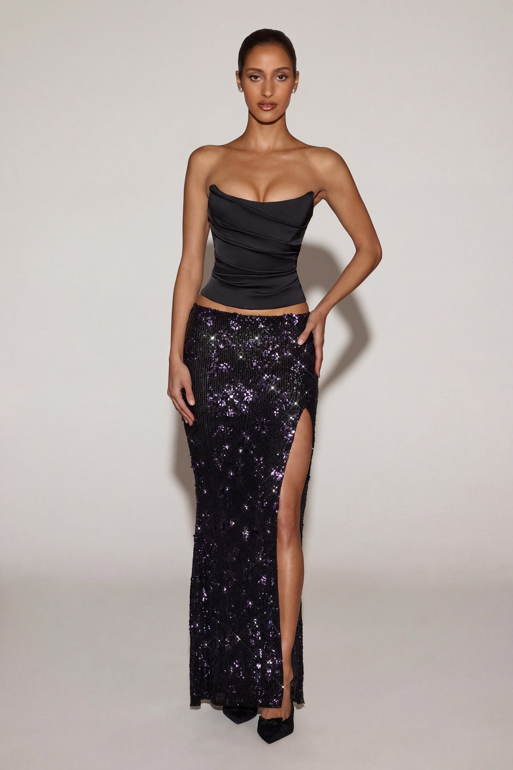 Embellished Mid-Rise Thigh-Split Maxi Skirt in Black Purple - 1