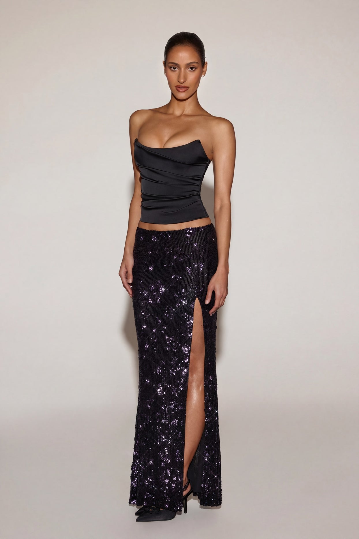 Embellished Mid-Rise Thigh-Split Maxi Skirt in Black Purple - 6