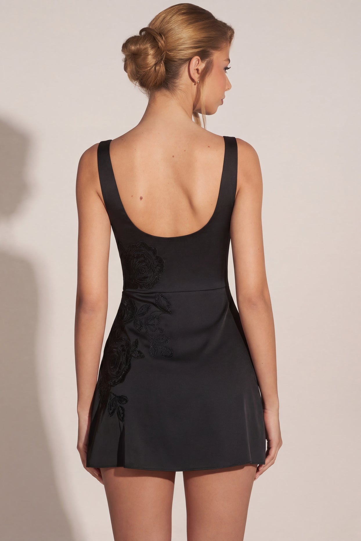 Embellished Scoop-Neck Fitted Mini Dress in Black - 2