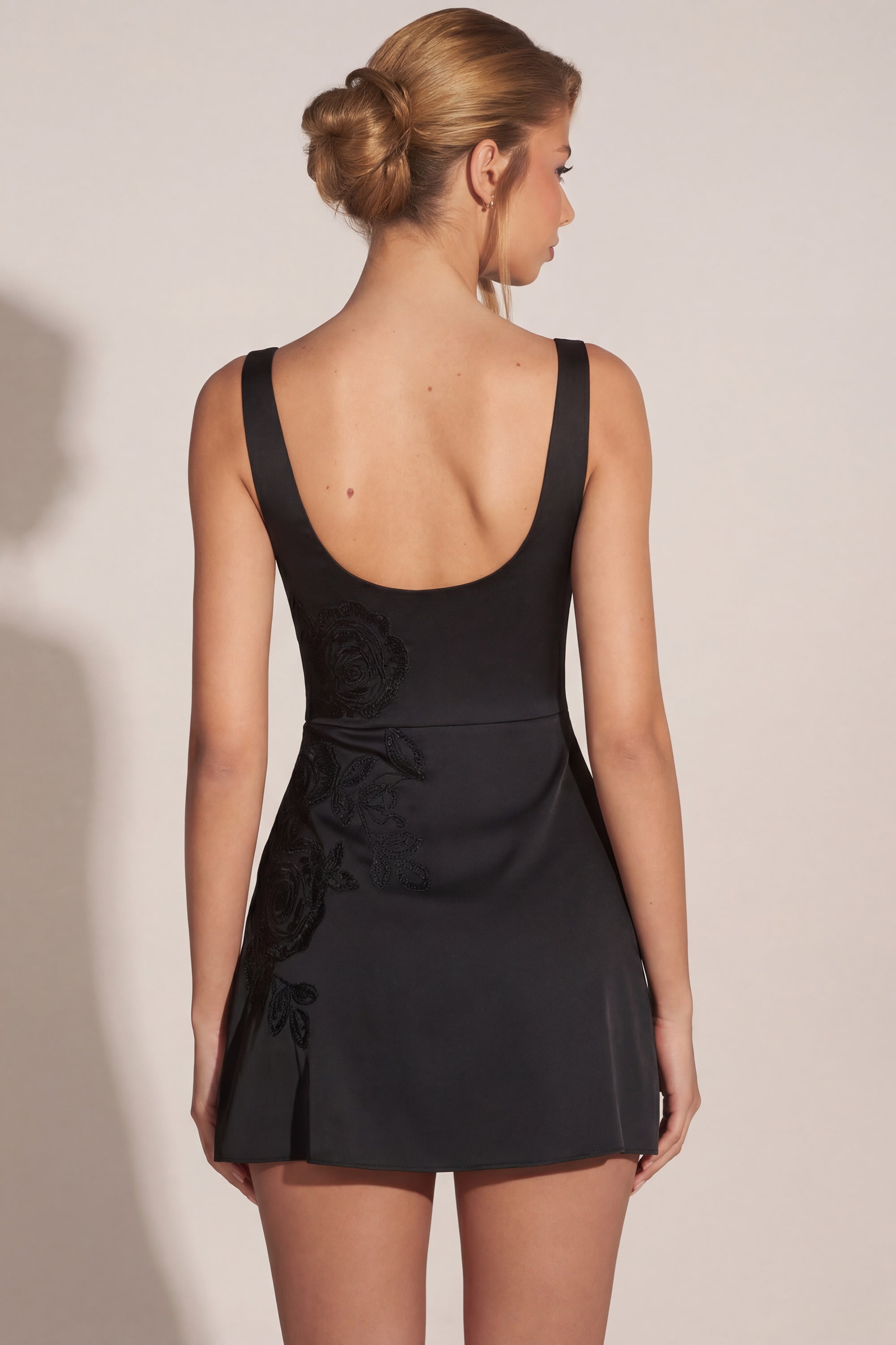 Embellished Scoop-Neck Fitted Mini Dress in Black - 2