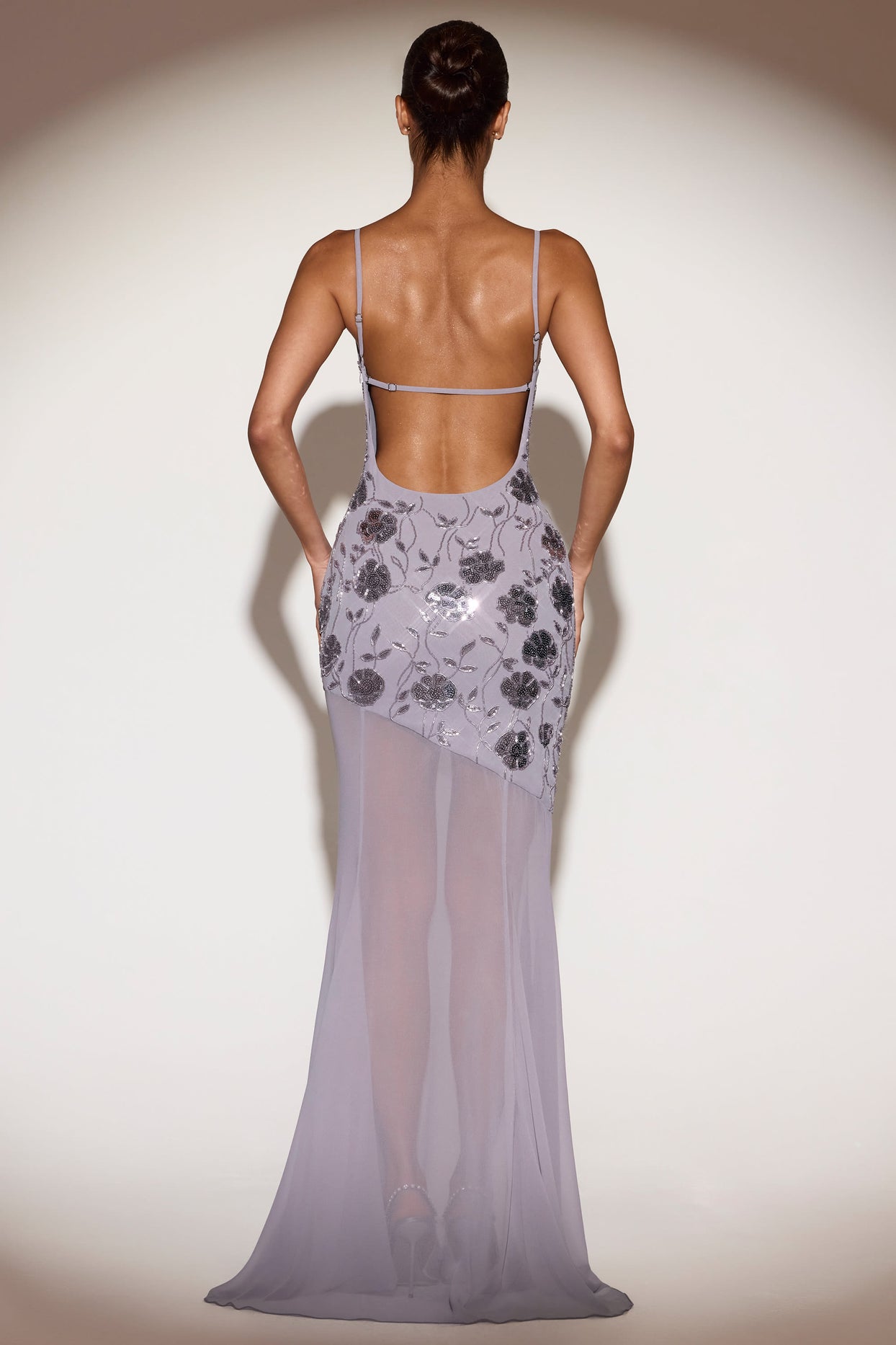 Embellished Sweetheart-Neck Backless Gown in Lilac - 3