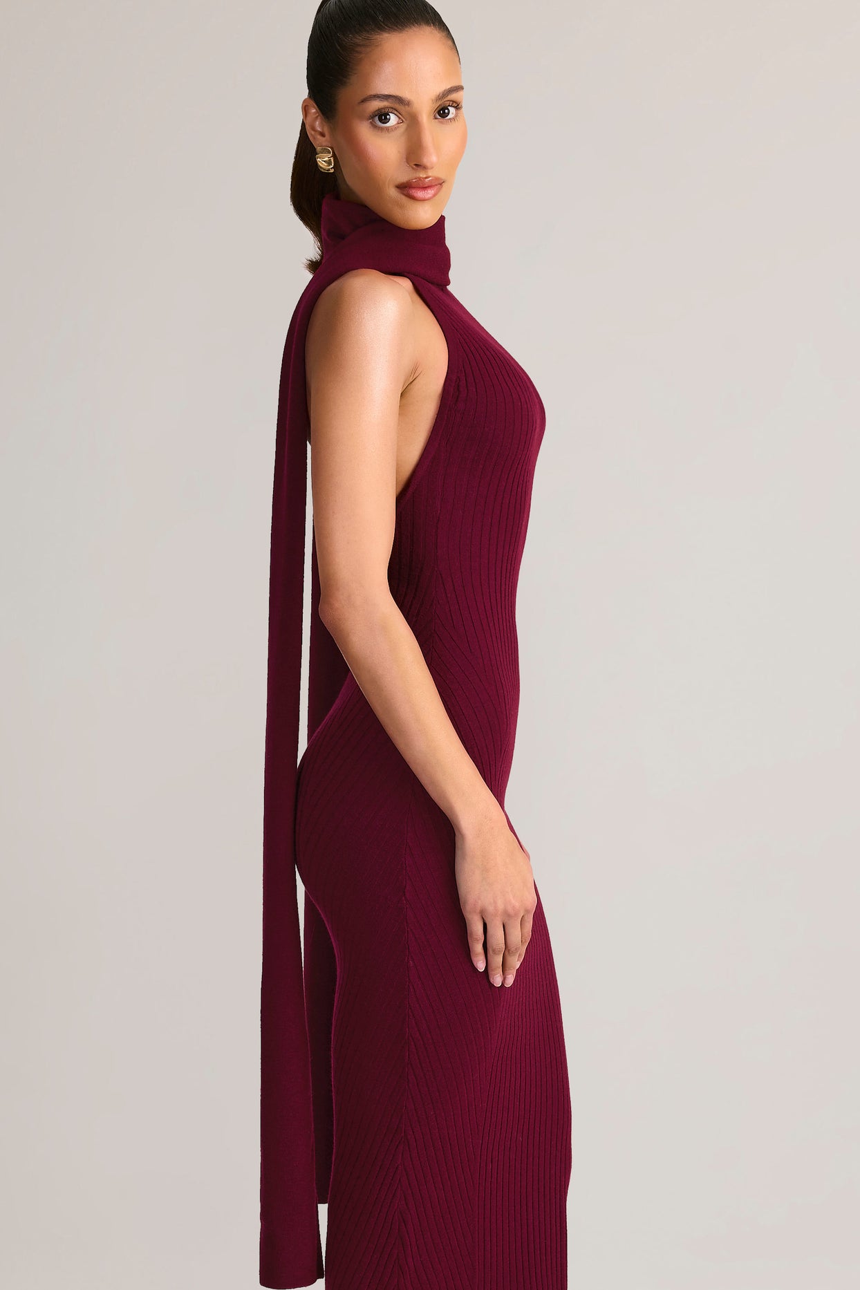 Rib-Knit Scarf-Detail Halterneck Maxi Dress in Wine - 3