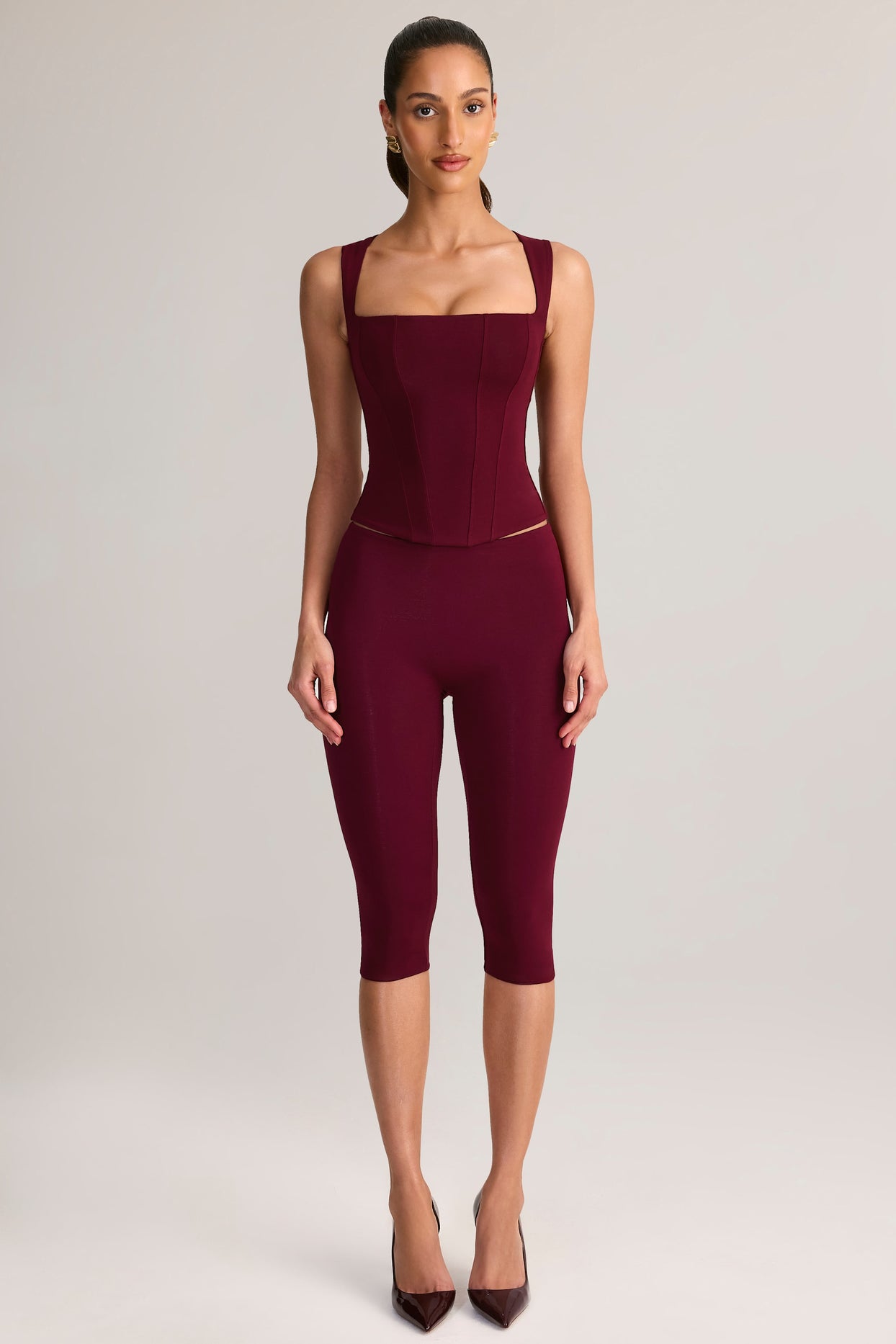 Modal Mid-Rise Capri Leggings in Wine - 4