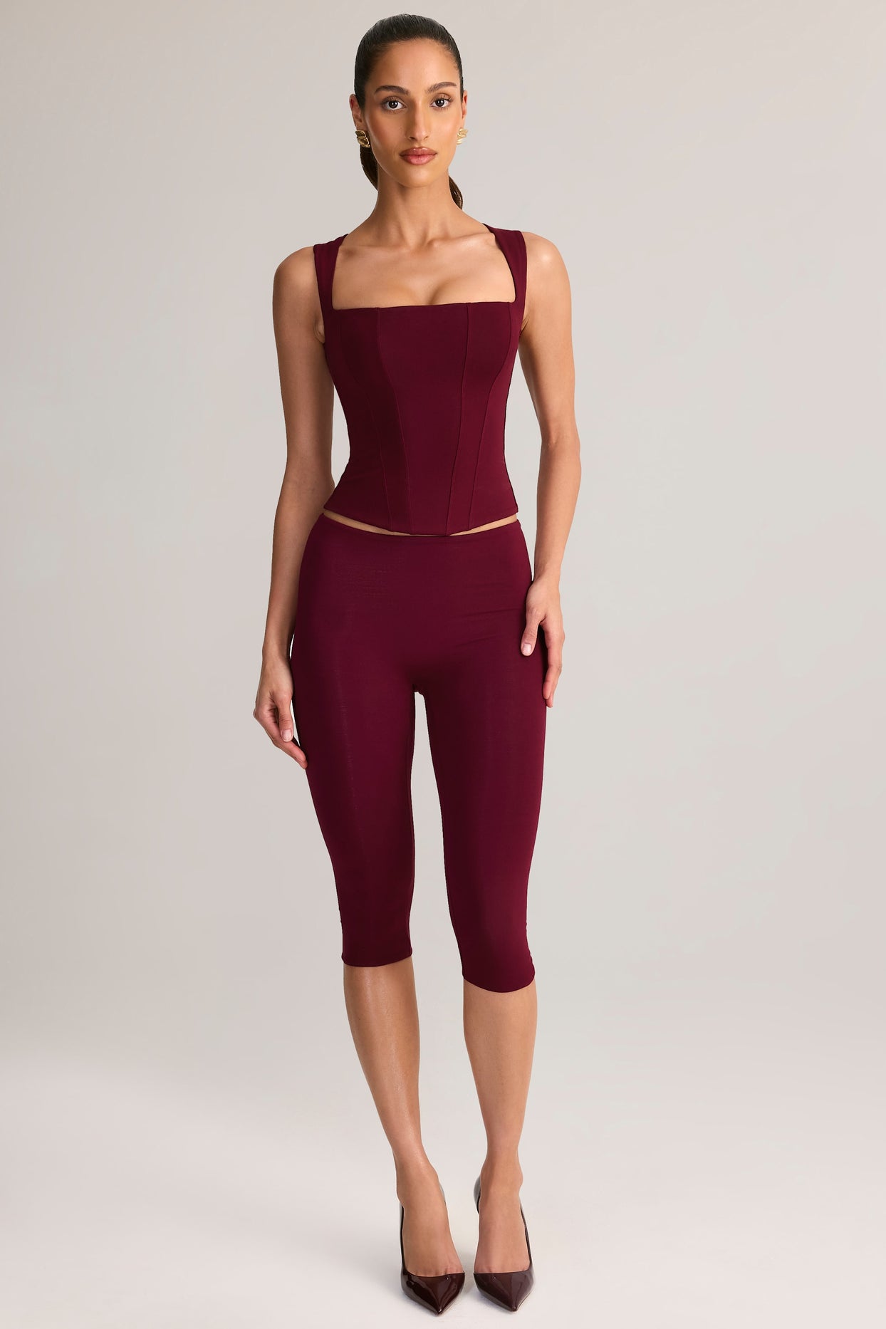 Modal Mid-Rise Capri Leggings in Wine - 6