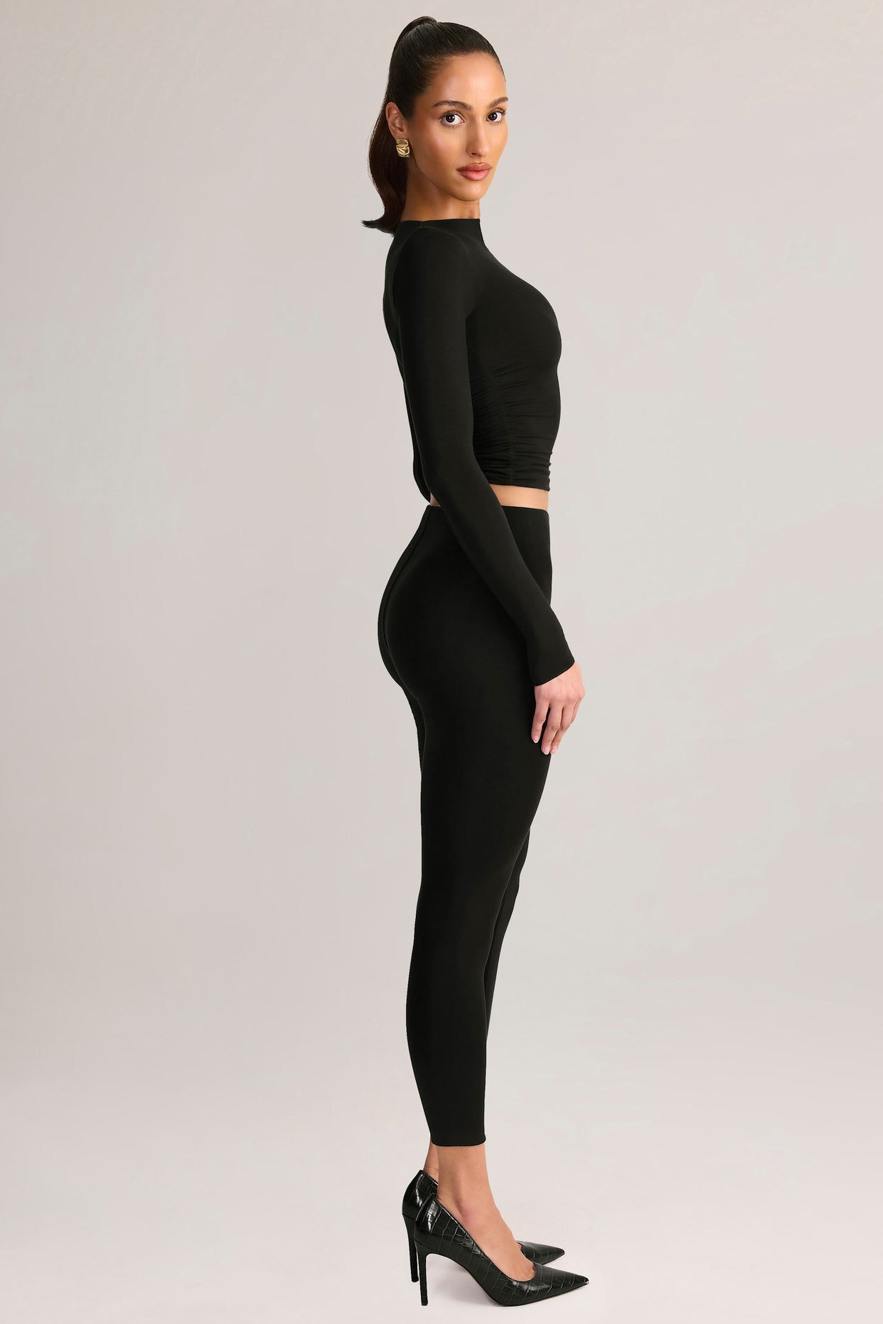 Modal Mid-Rise Cropped Leggings in Black - 3