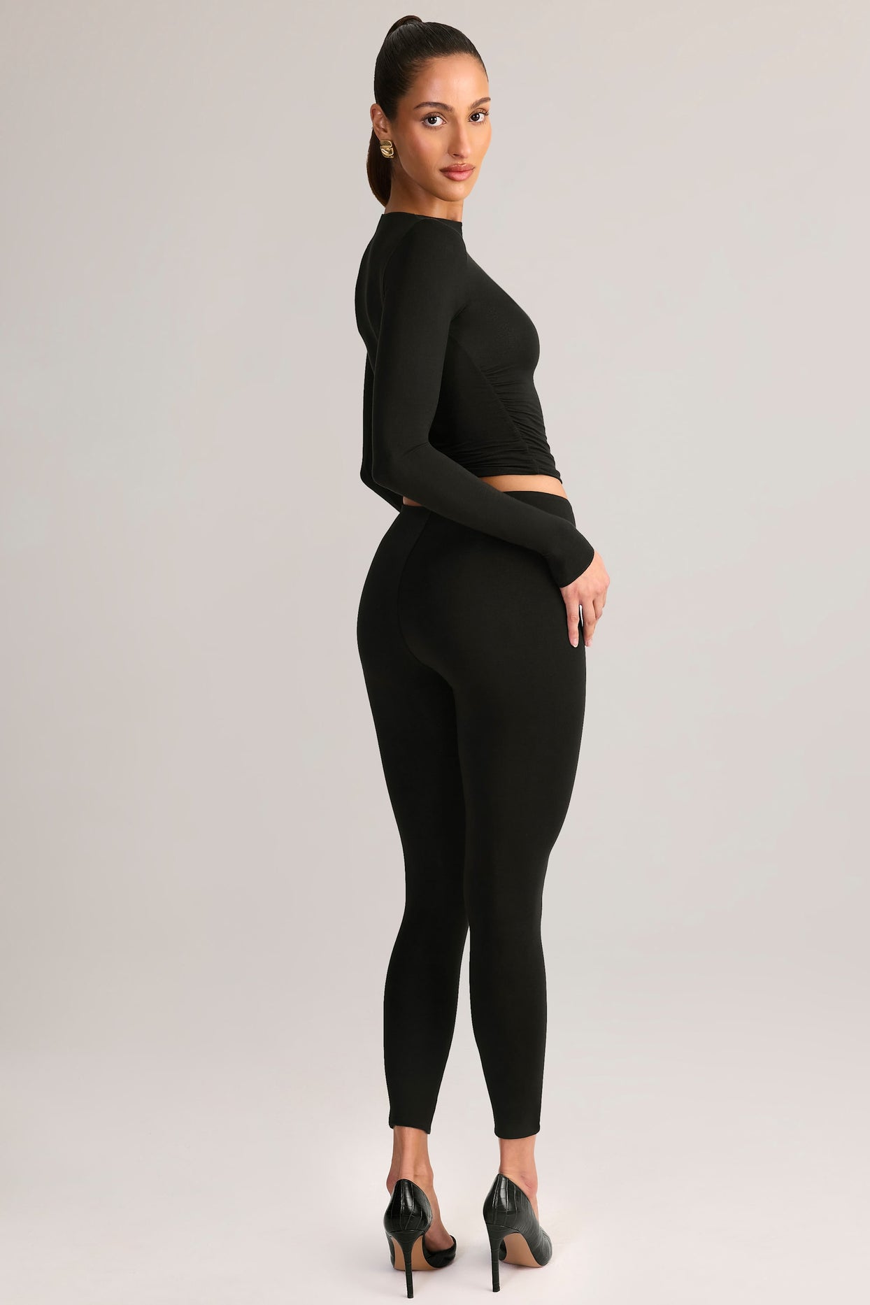 Modal Mid-Rise Cropped Leggings in Black - 6