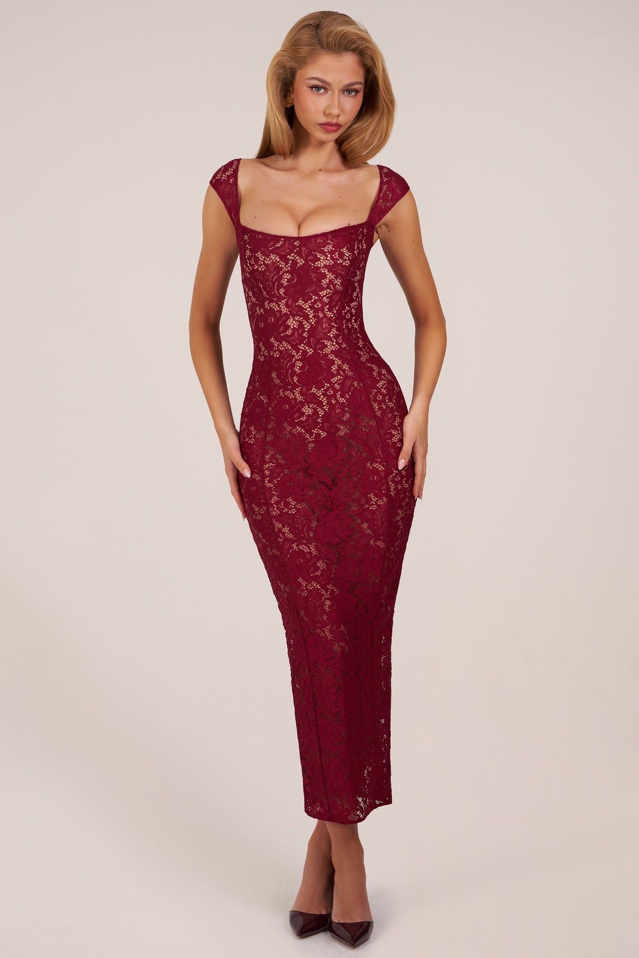 Sweetheart-Neck Maxi Dress in Wine - 7