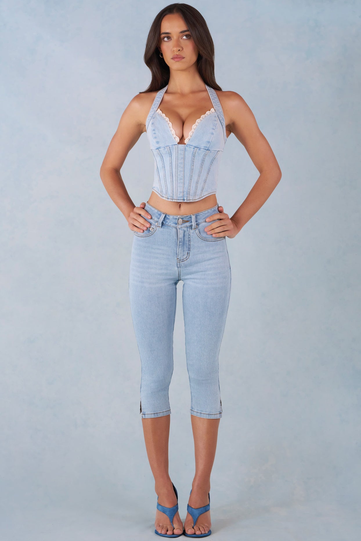Mid-Rise Denim Capri Jeans in Light Denim - 6