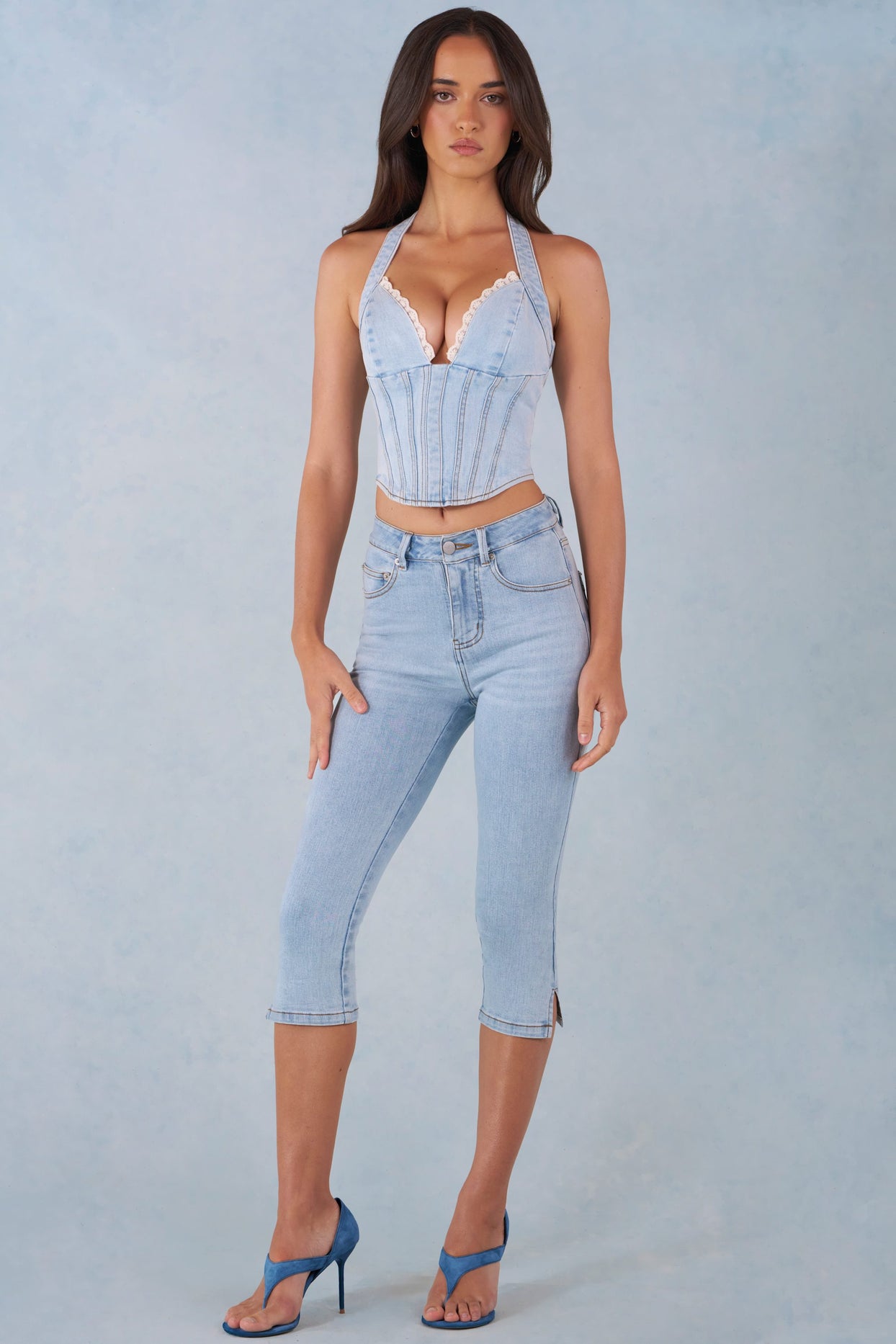Mid-Rise Denim Capri Jeans in Light Denim - 7