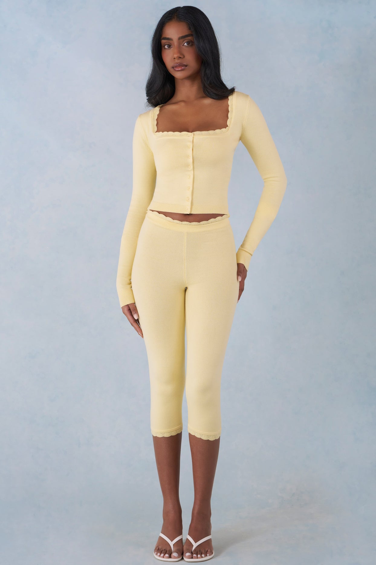 Knit Mid-Rise Capri Trousers in Butter Yellow - 5