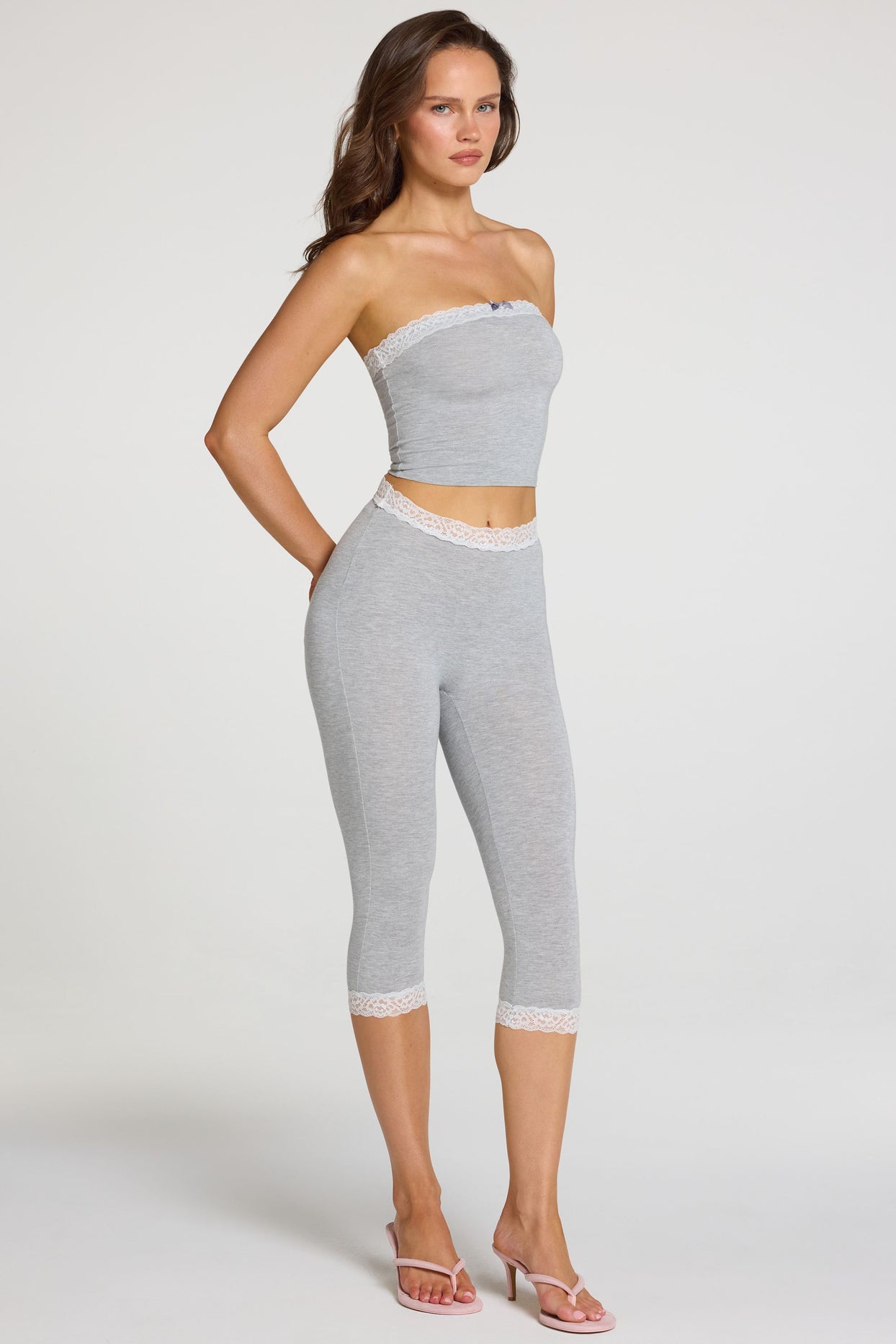 Modal Lace-Trim Mid-Rise Capri Leggings in Grey Marl - 9