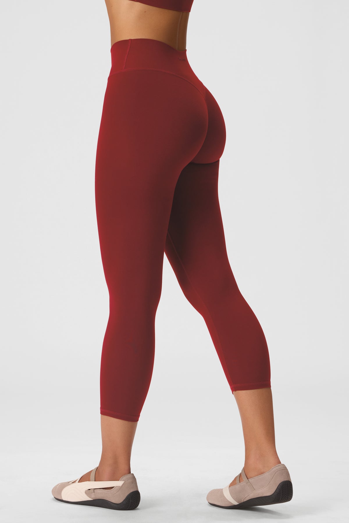 Soft Active 7/8 Leggings in Dark Cherry