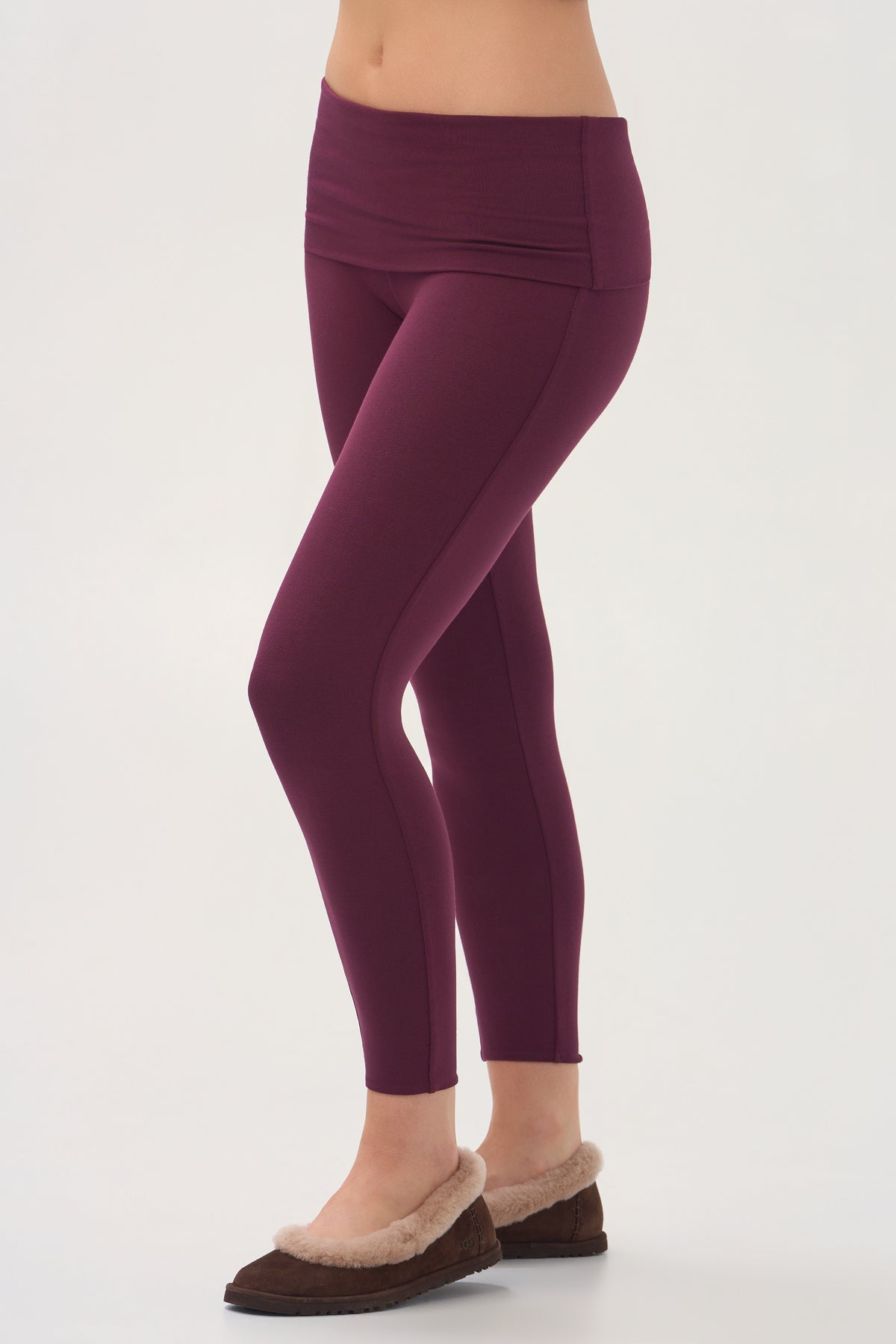 ButterCloud™ 7/8 Leggings in Plum