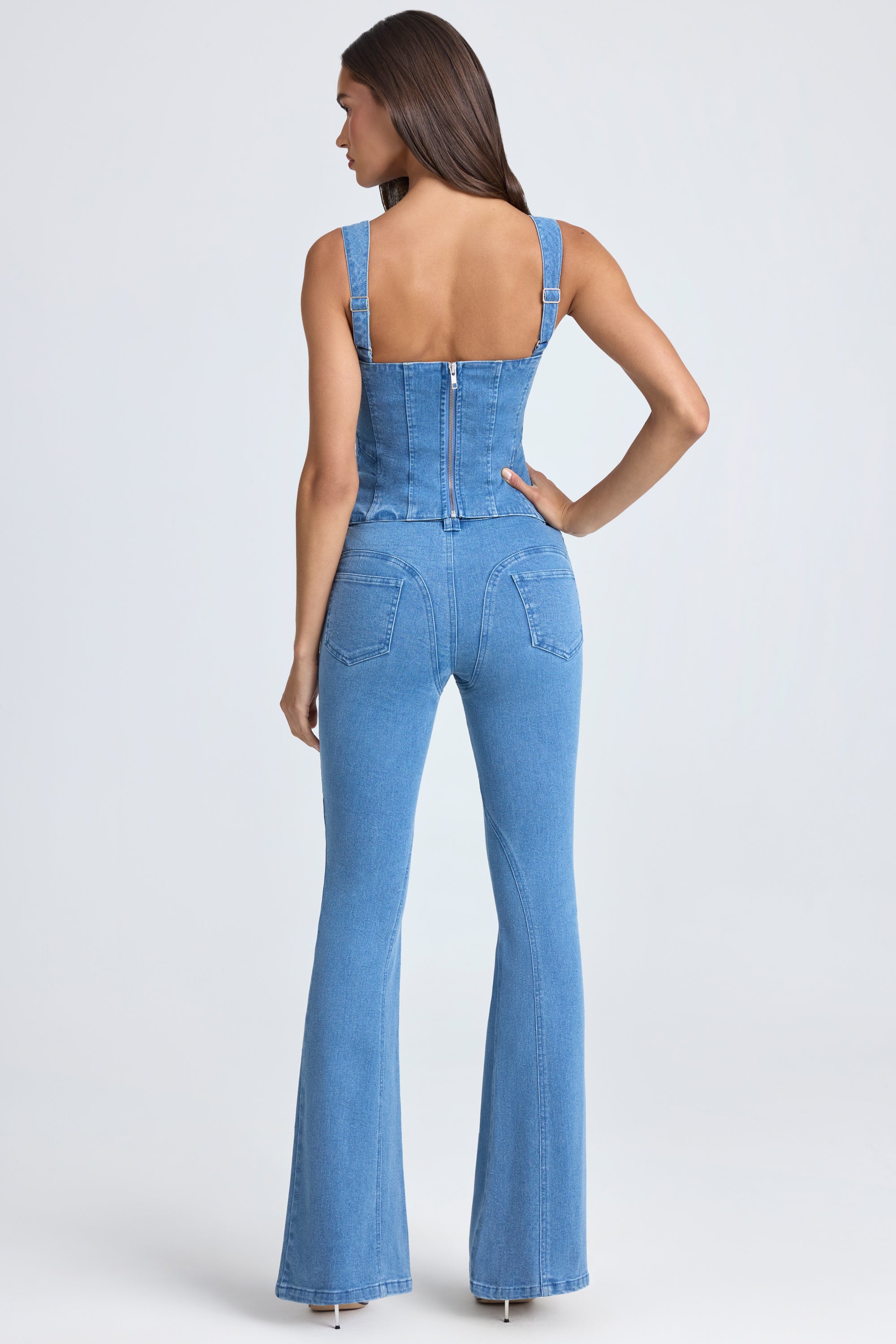 Mid-Rise Flared Jeans in Mid Blue Stonewash