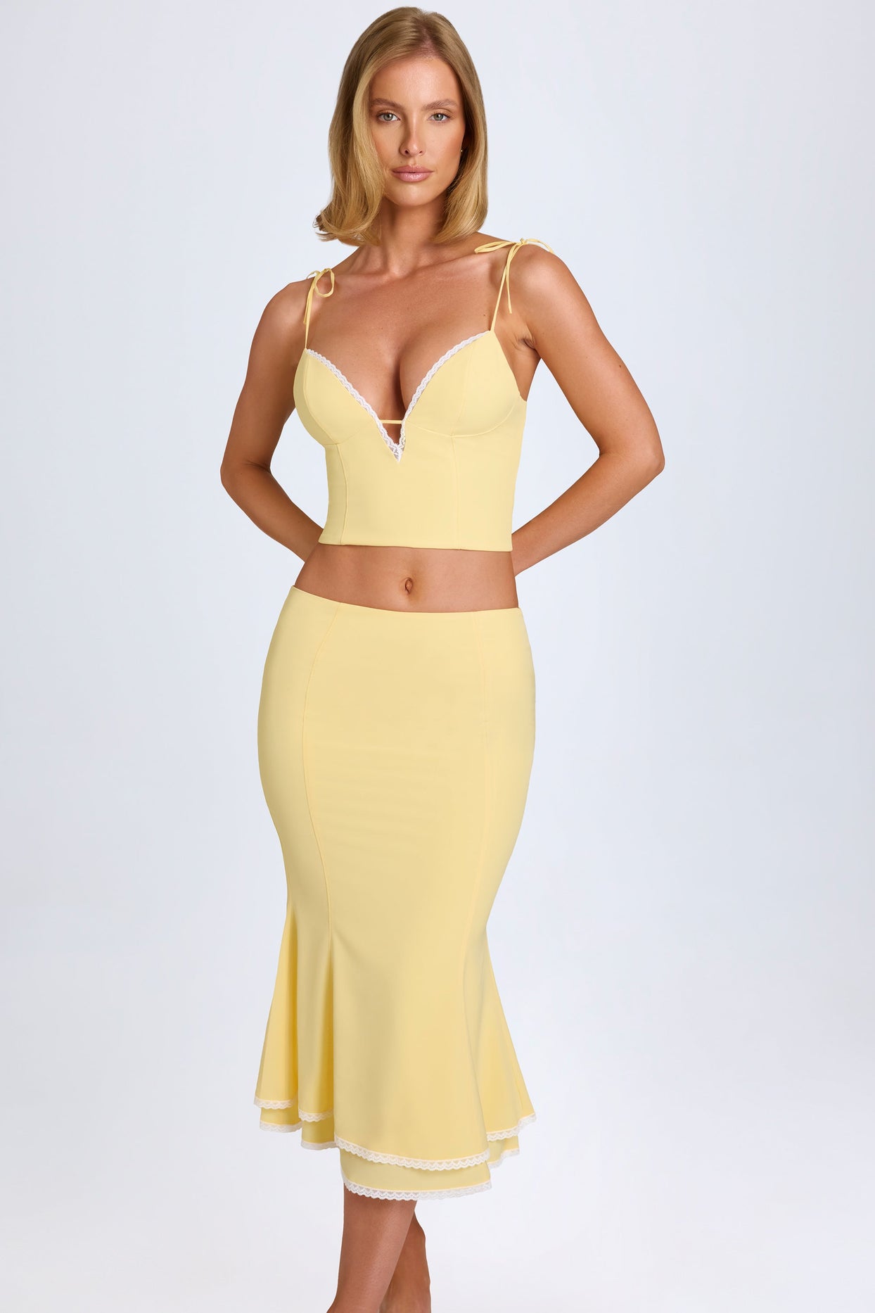 Lace-Trim Mid-Rise Midaxi Skirt in Pastel Yellow