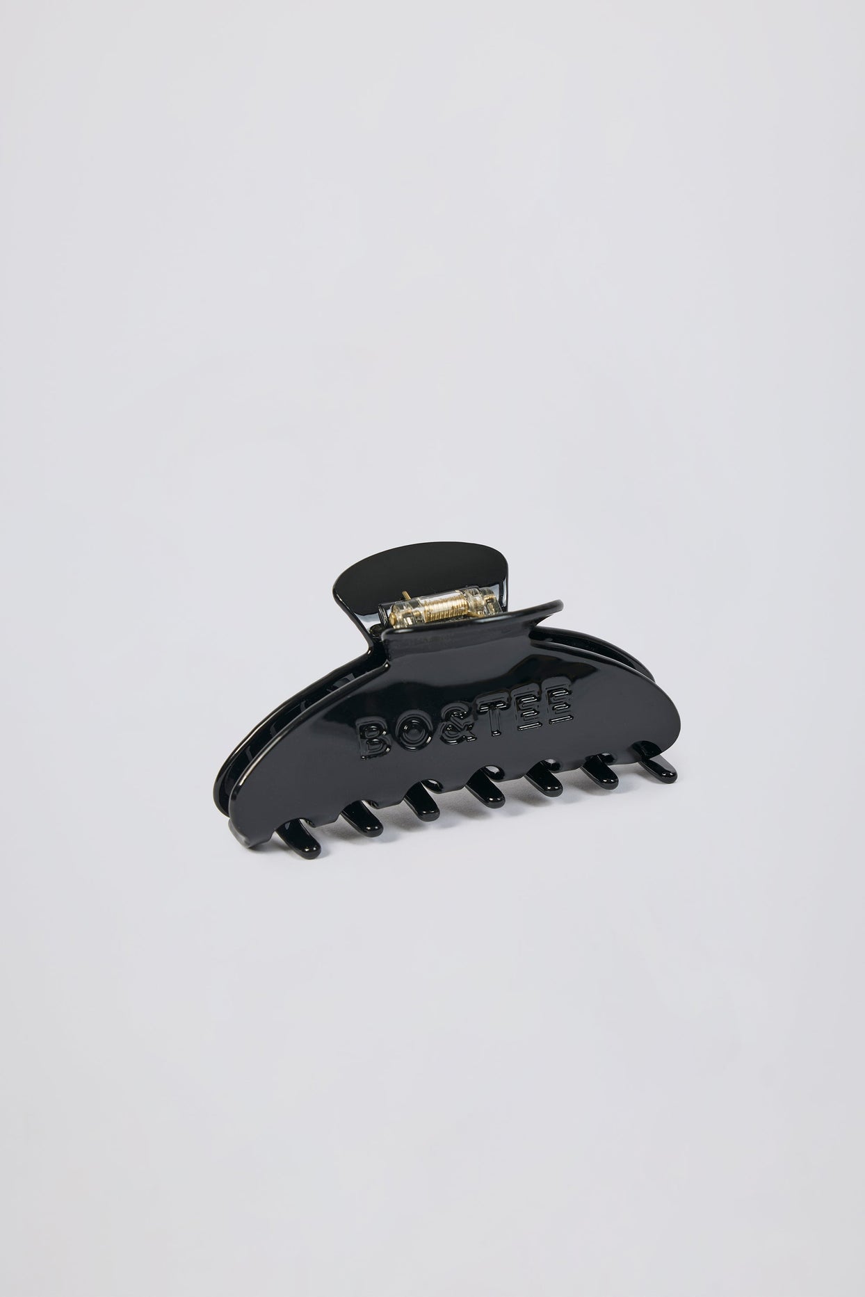 Medium Claw Clip in Black