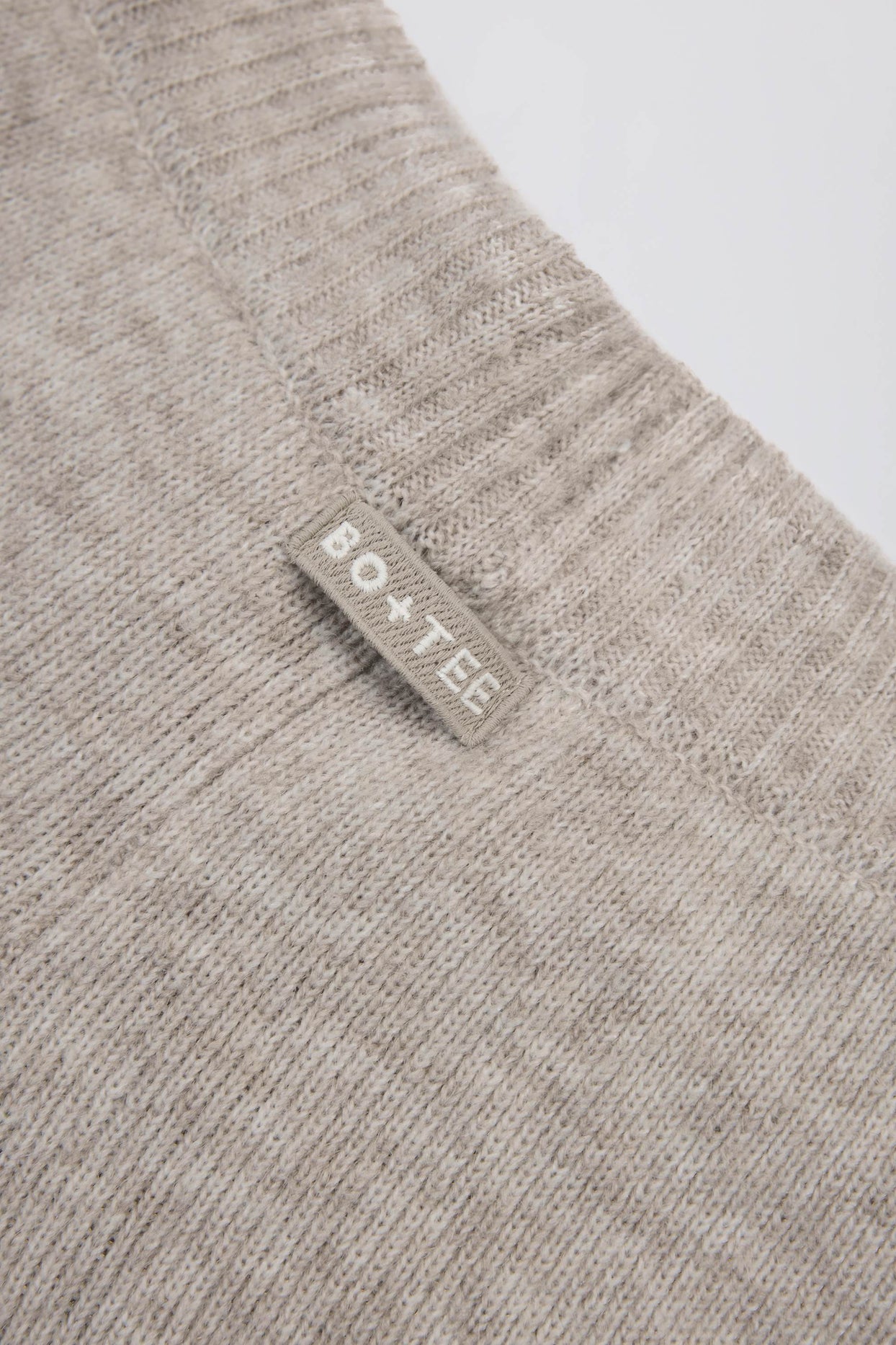Knit Mid-Rise Wide-Leg Joggers in Beige - 5