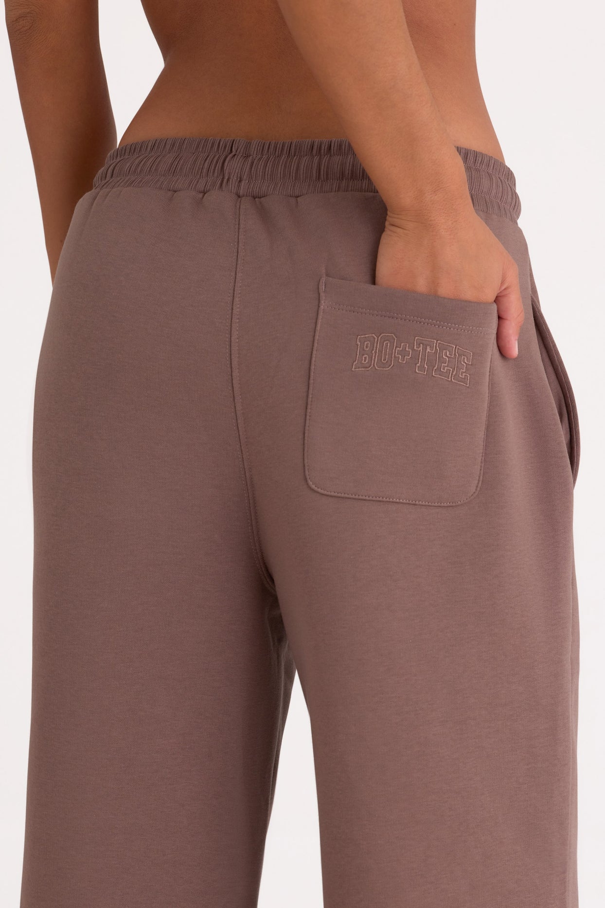 Brushed Jersey Wide-Leg Joggers in Cocoa - 4