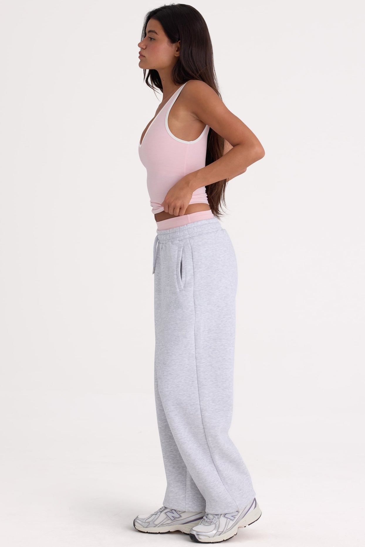 Brushed Cotton Jersey Mid-Rise Relaxed Joggers in Grey Marl - 3