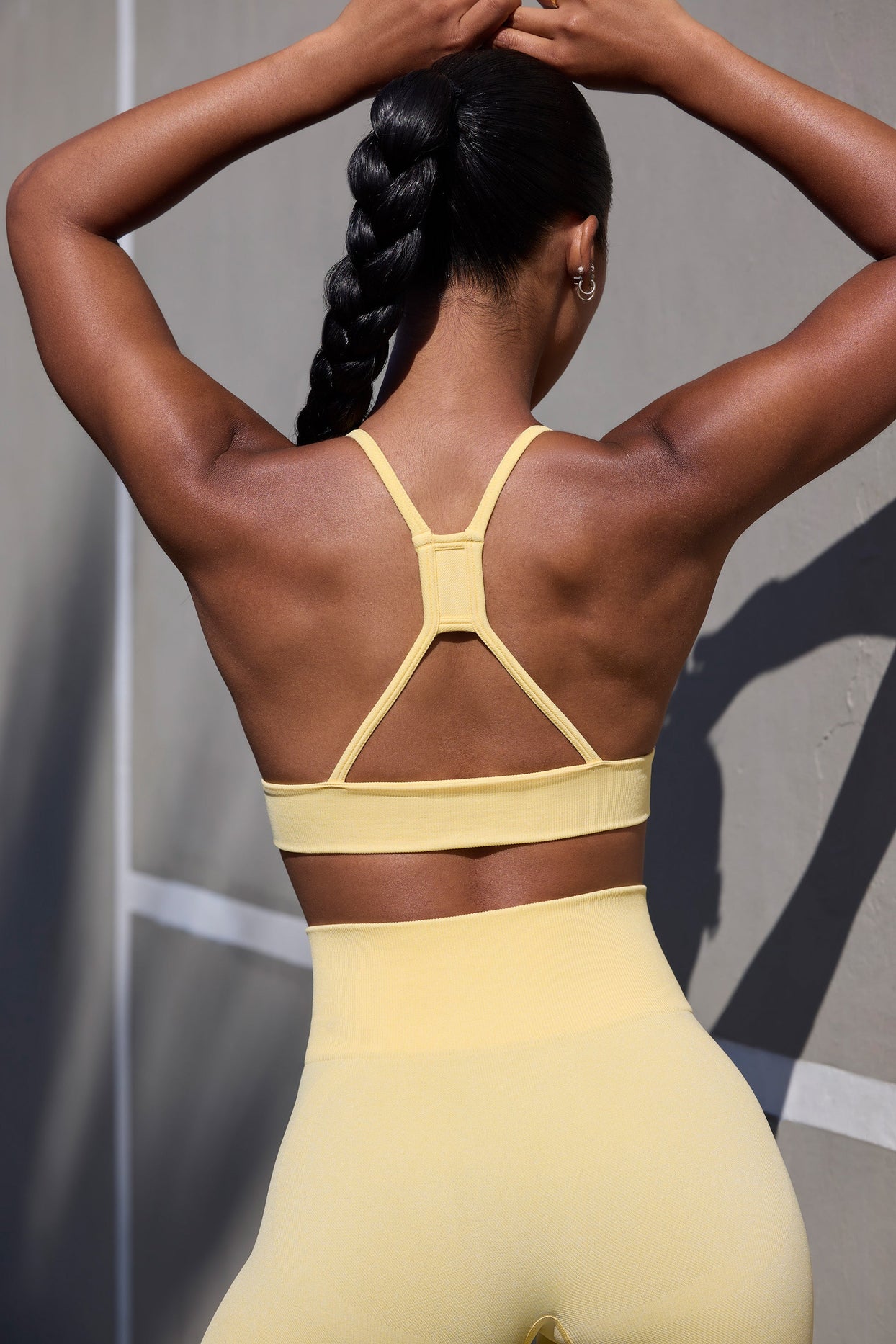 Focused - Halter Neck Backless Sports Bra in Yellow
