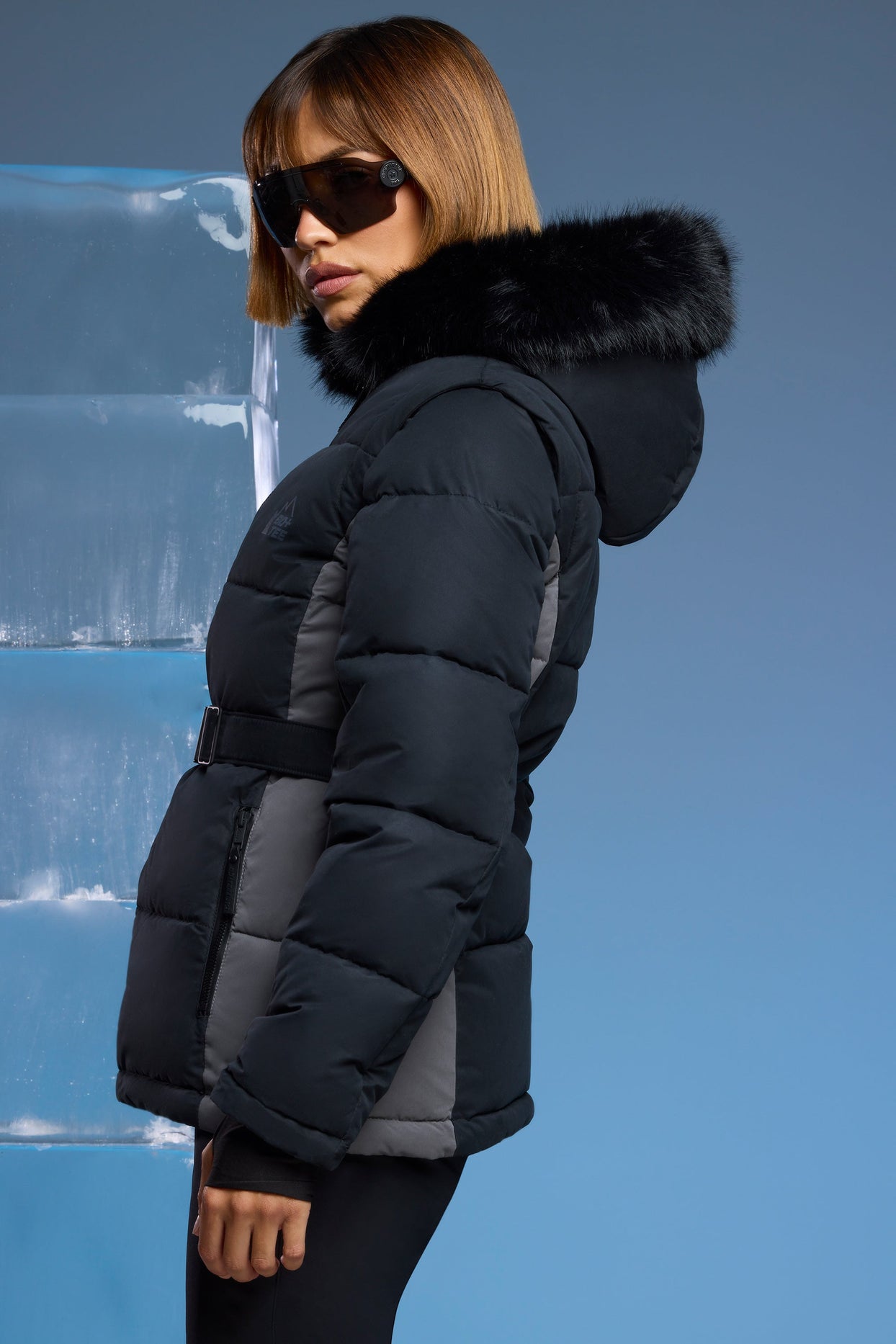 Ski Jacket with Detachable Sleeves in Black