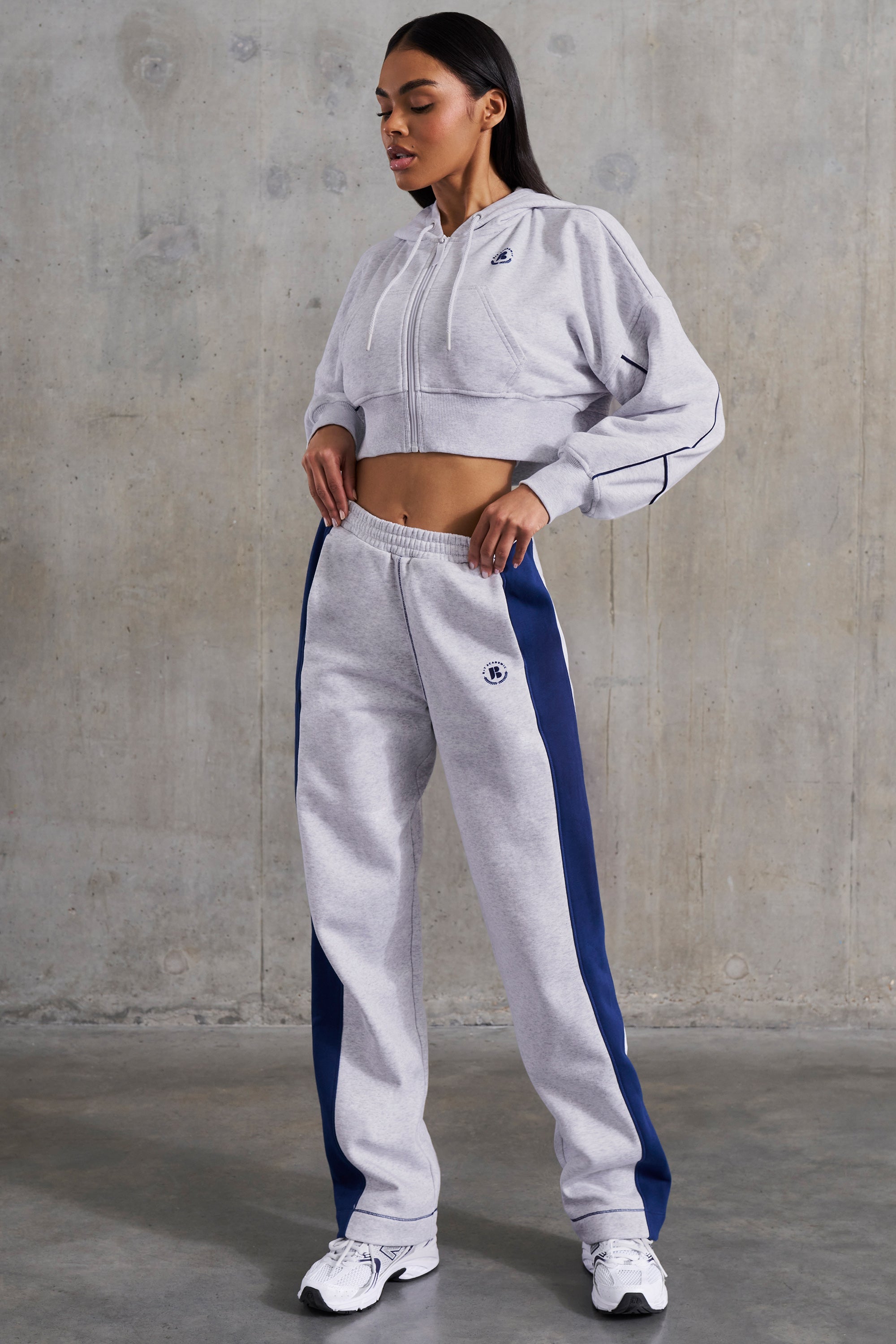 Wide leg sweatpants discount petite