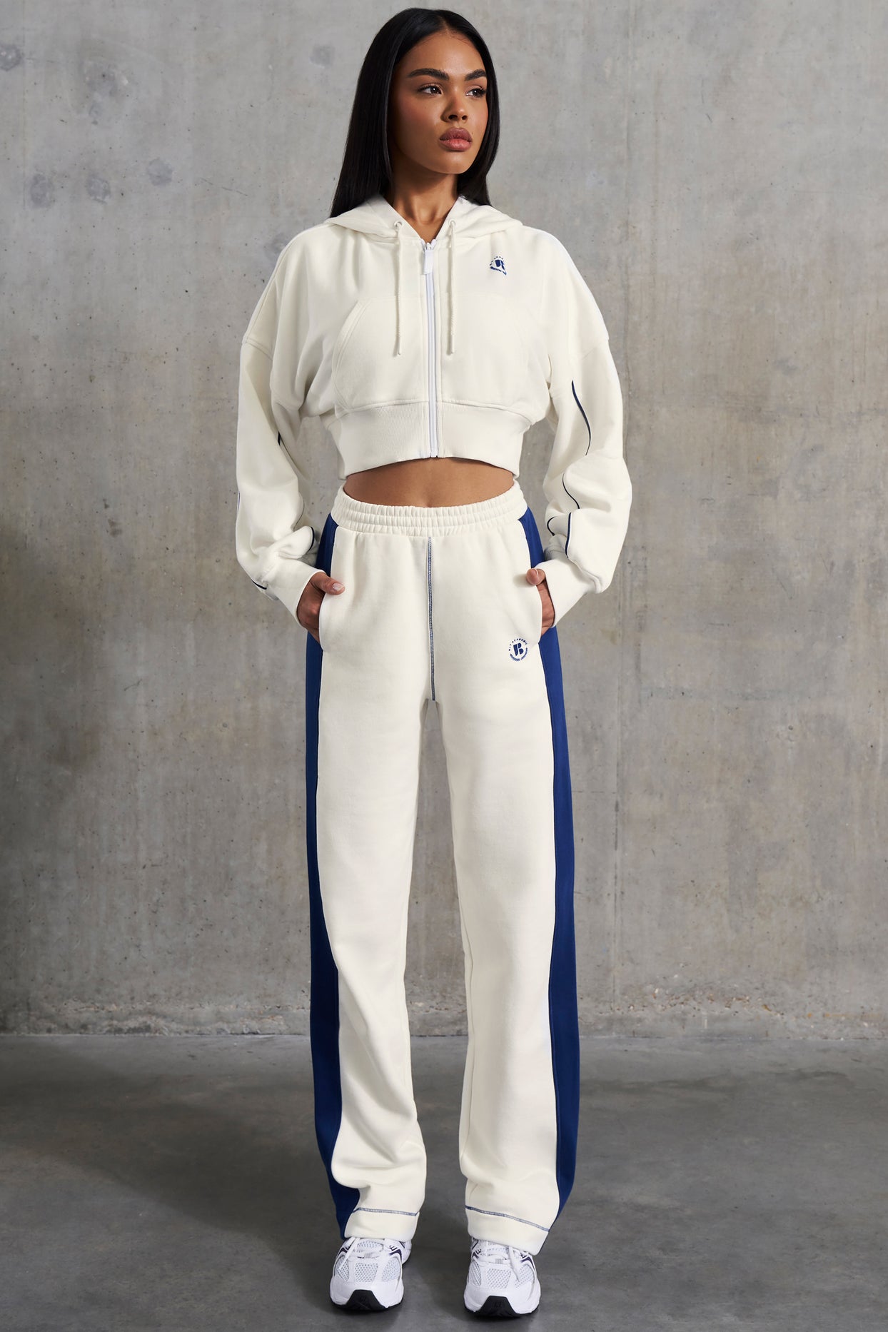 Petite Wide Leg Sweatpants in White