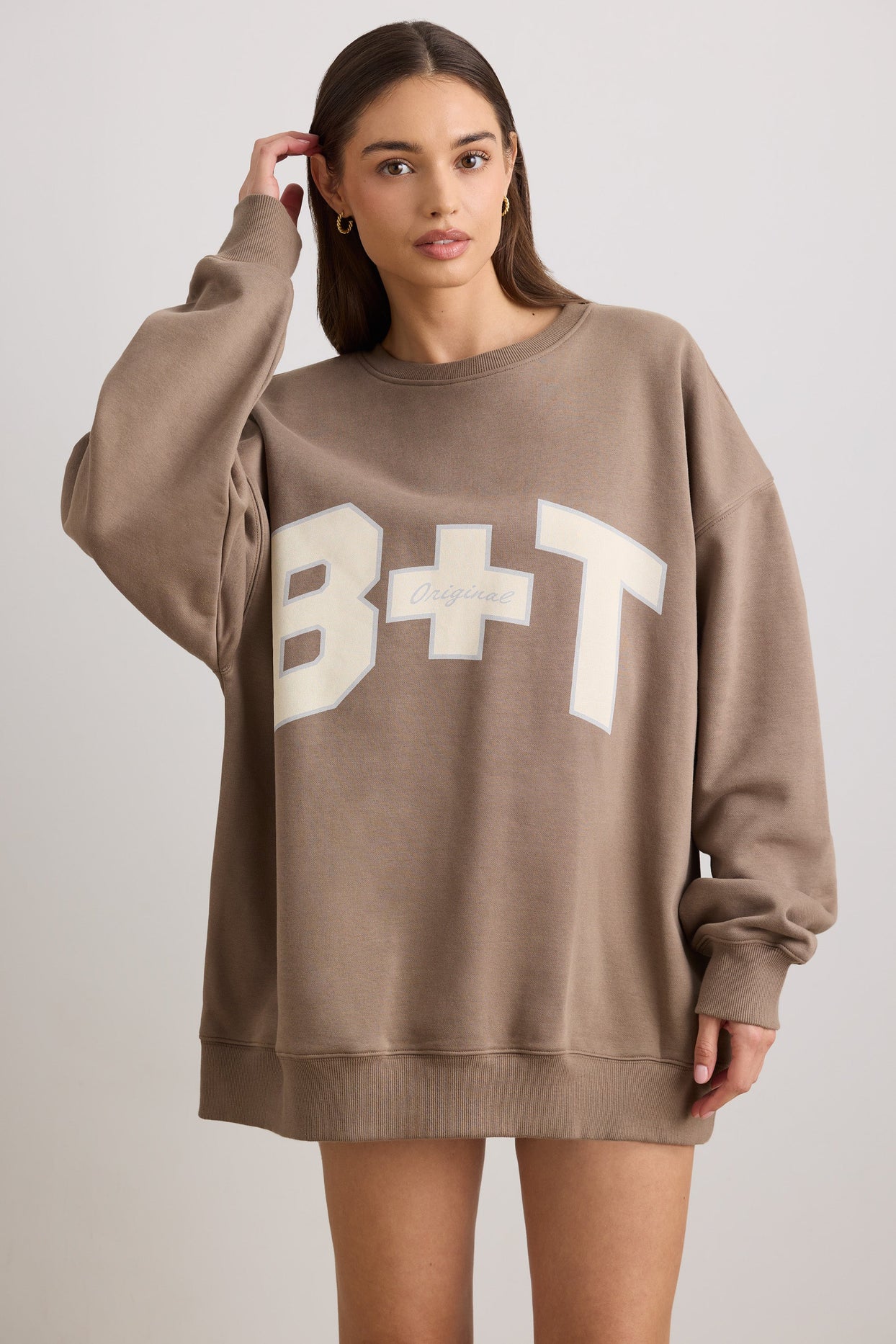 Oversized Crew Neck Sweatshirt in Espresso