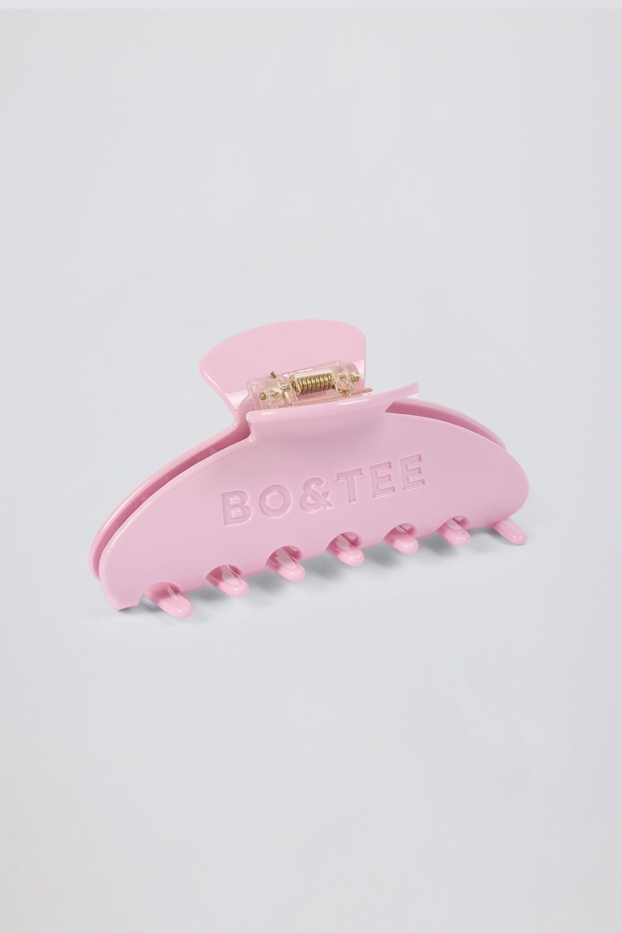 Medium Claw Clip in Soft Pink