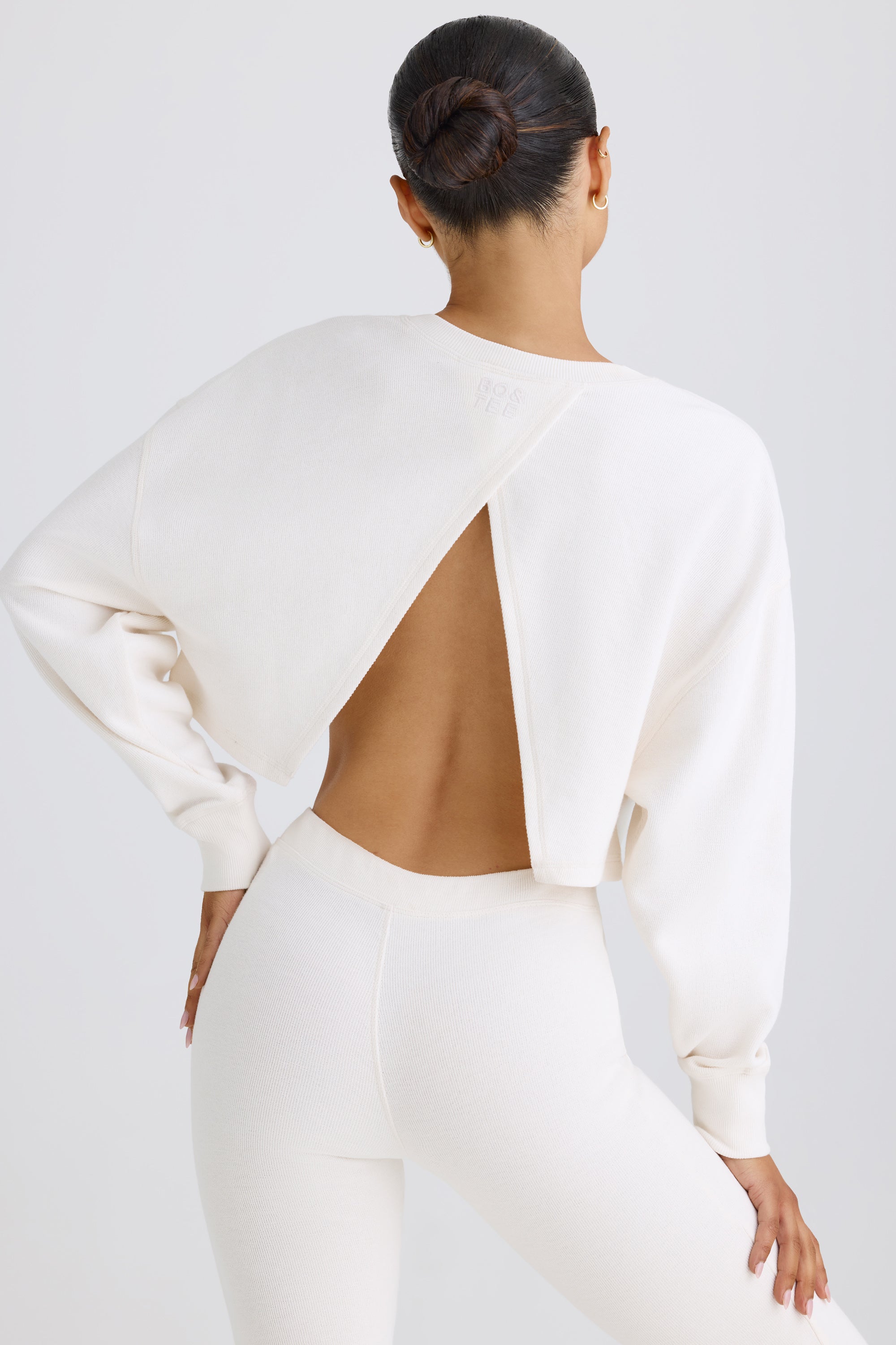 Crew-Neck Open-Back Cropped Sweatshirt in White