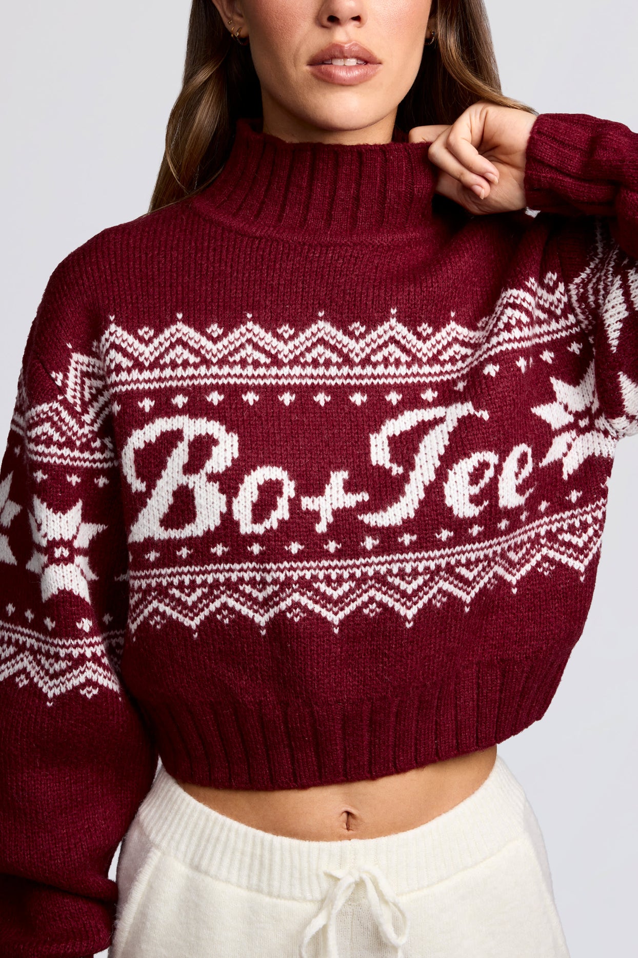 Jacquard-Knit Cropped Jumper in Crimson Red - 4