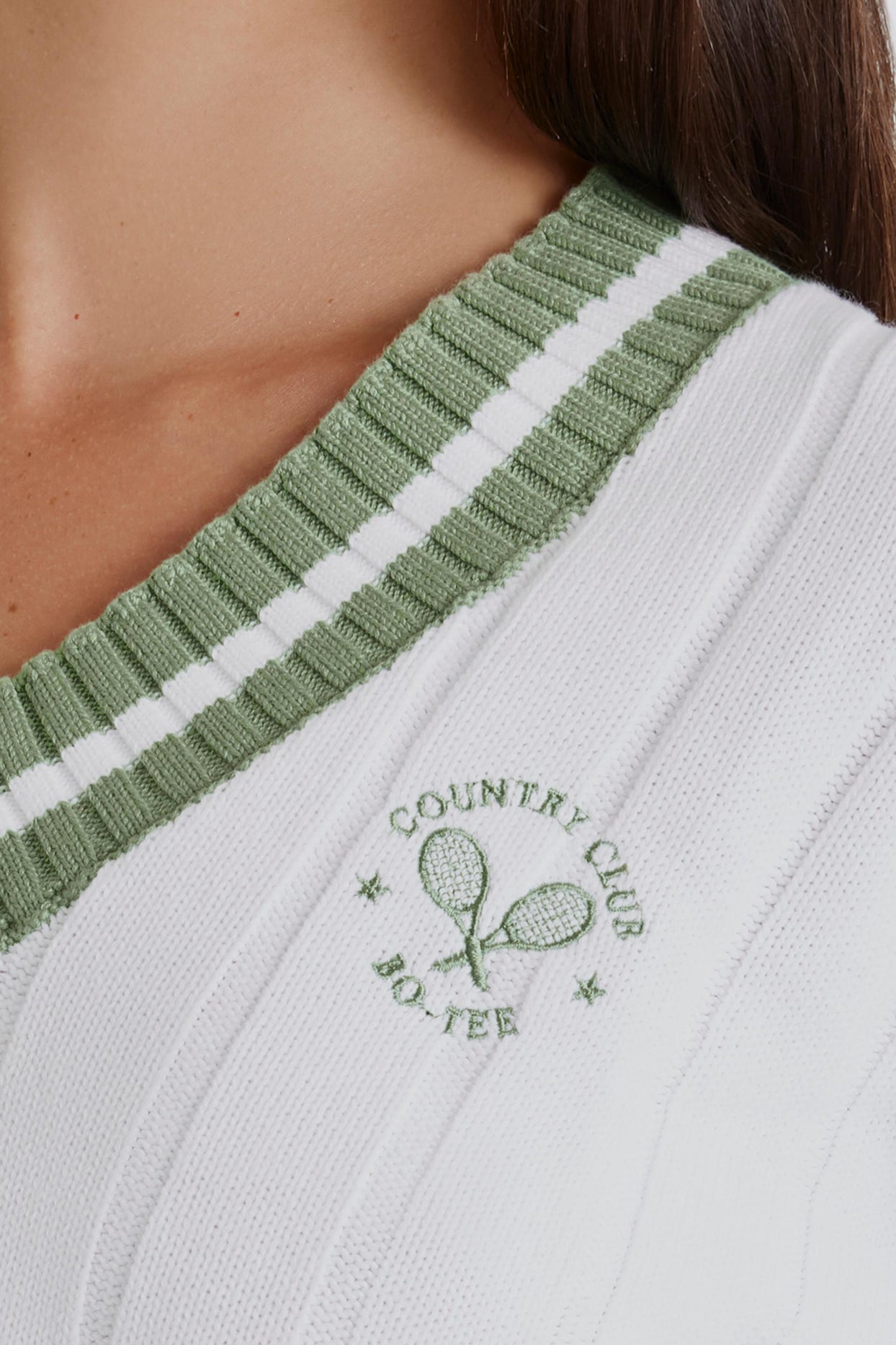 Cable Knit Cotton Cropped Jumper in Green Ivory - 5
