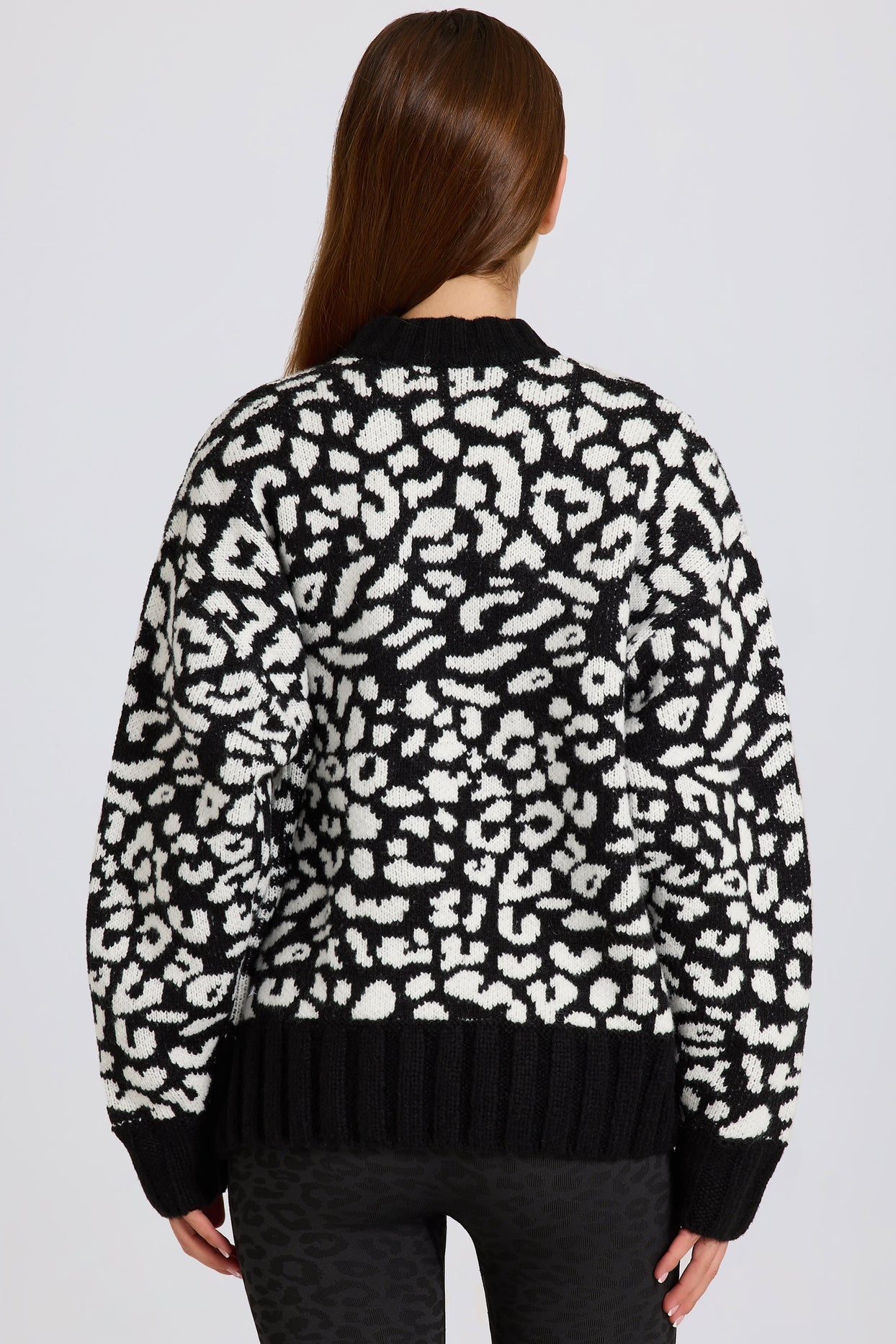 Jacquard-Knit Oversized Jumper in Black - 3