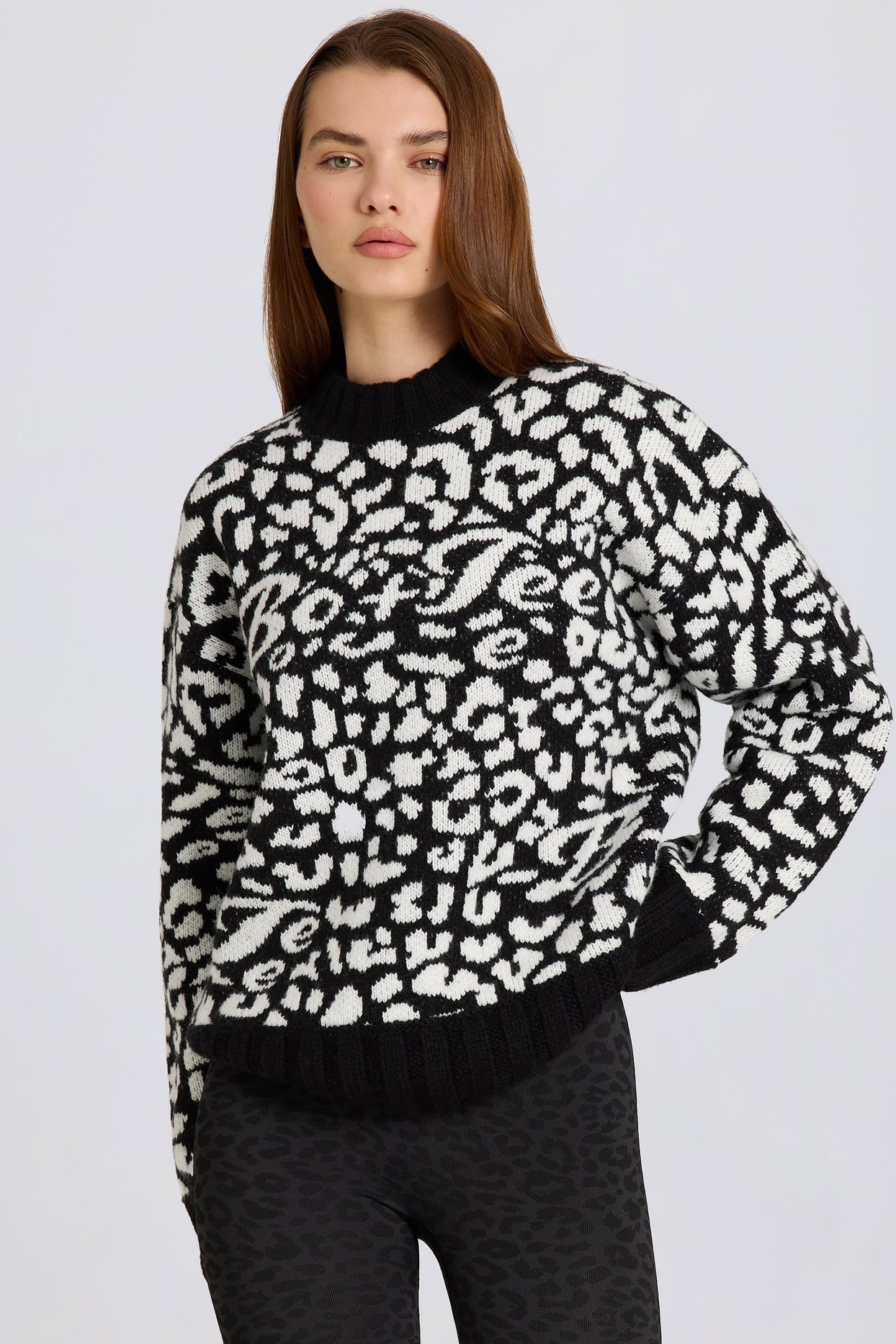 Jacquard-Knit Oversized Jumper in Black - 6