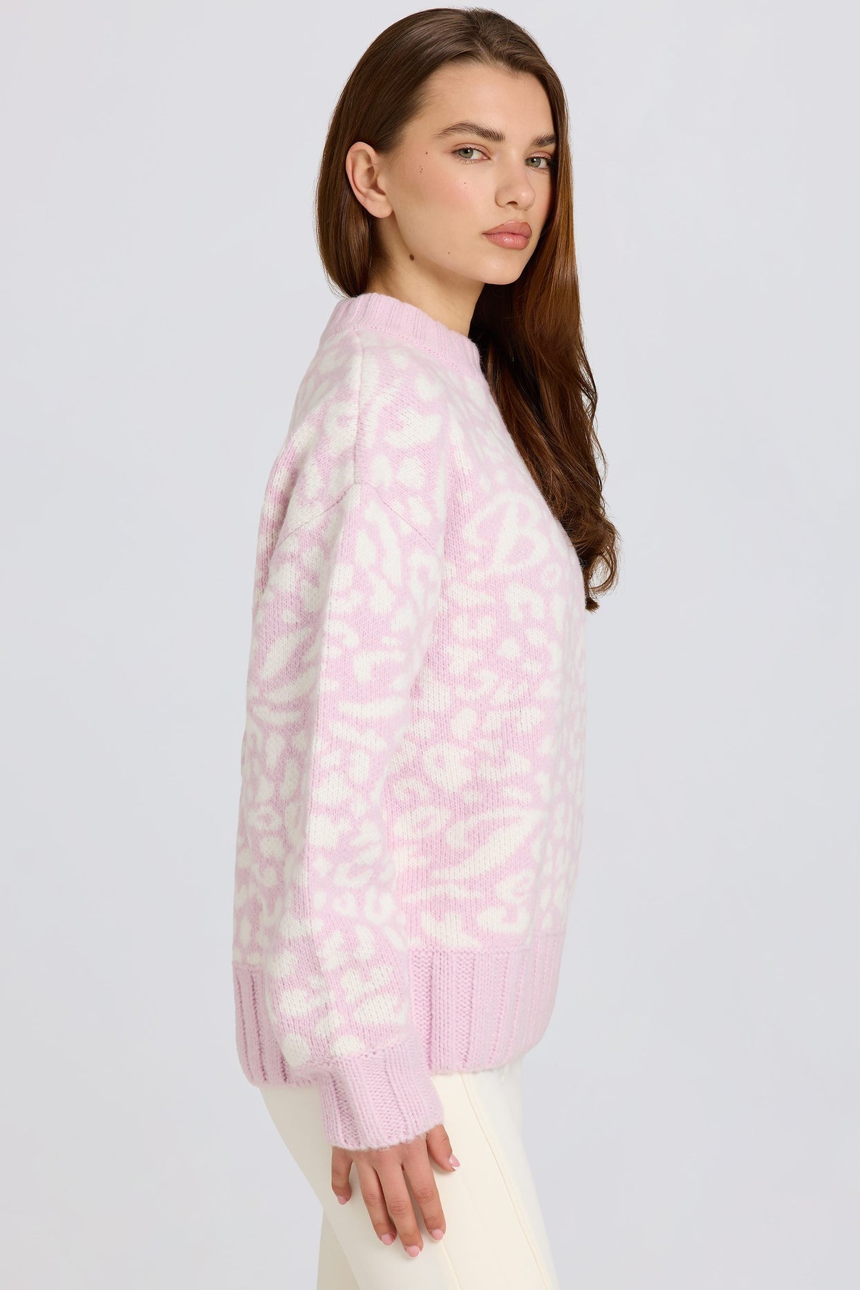 Jacquard-Knit Oversized Jumper in Pink - 4