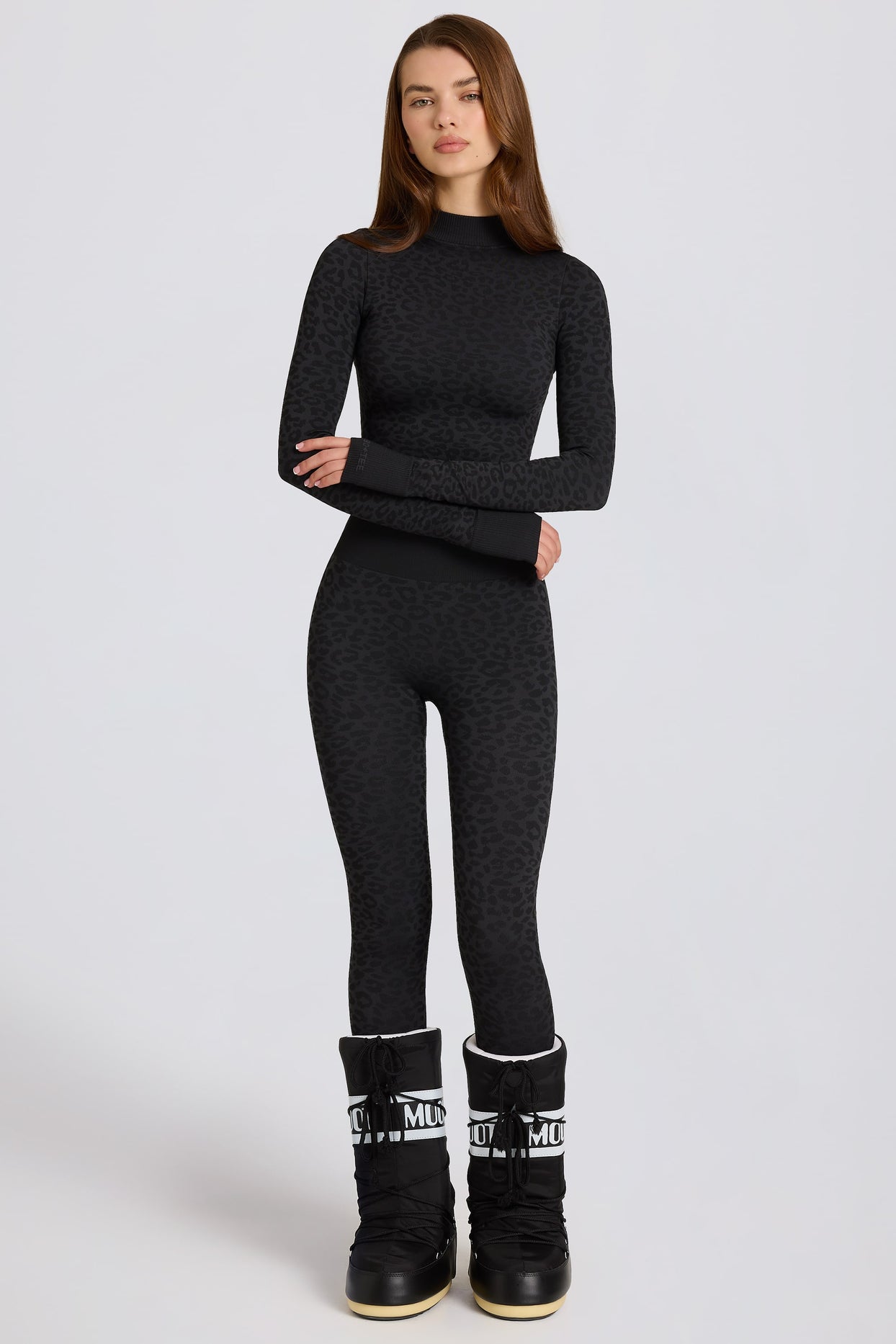 Thermal Base-Layer Leggings in Black Leopard - 5