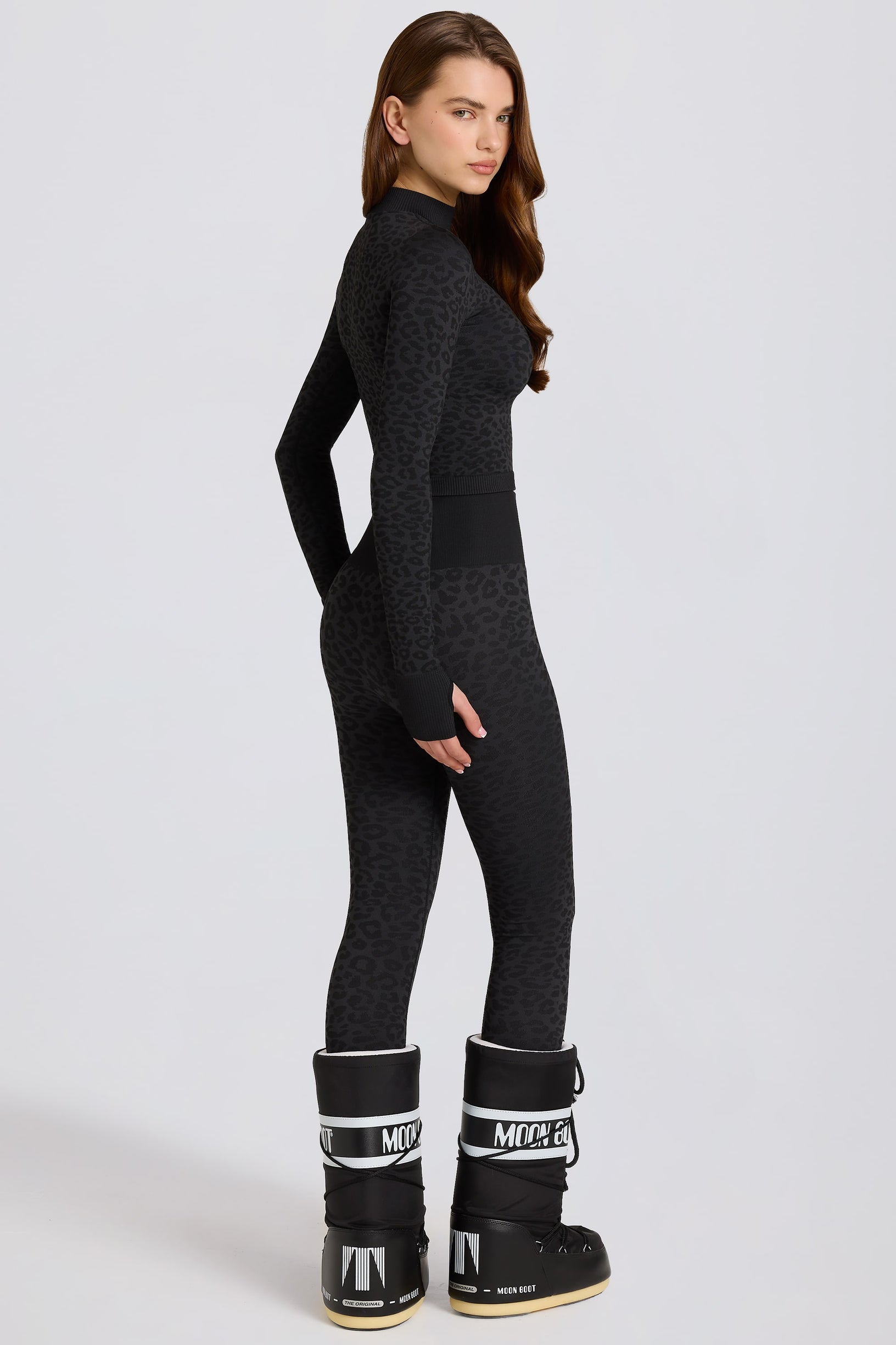 Thermal Base-Layer Leggings in Black Leopard - 2