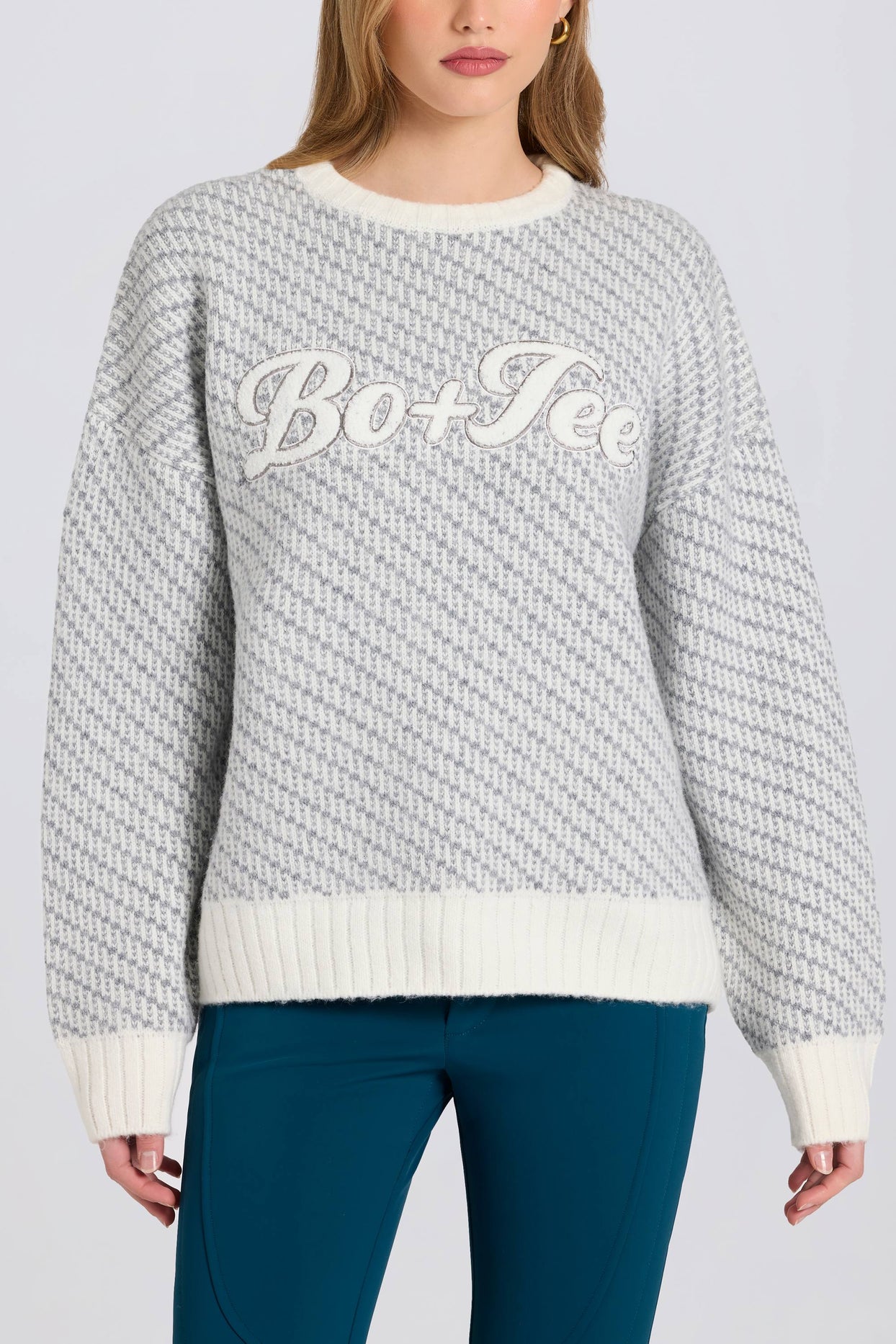 Knit Logo Oversized Jumper in Ice - 2