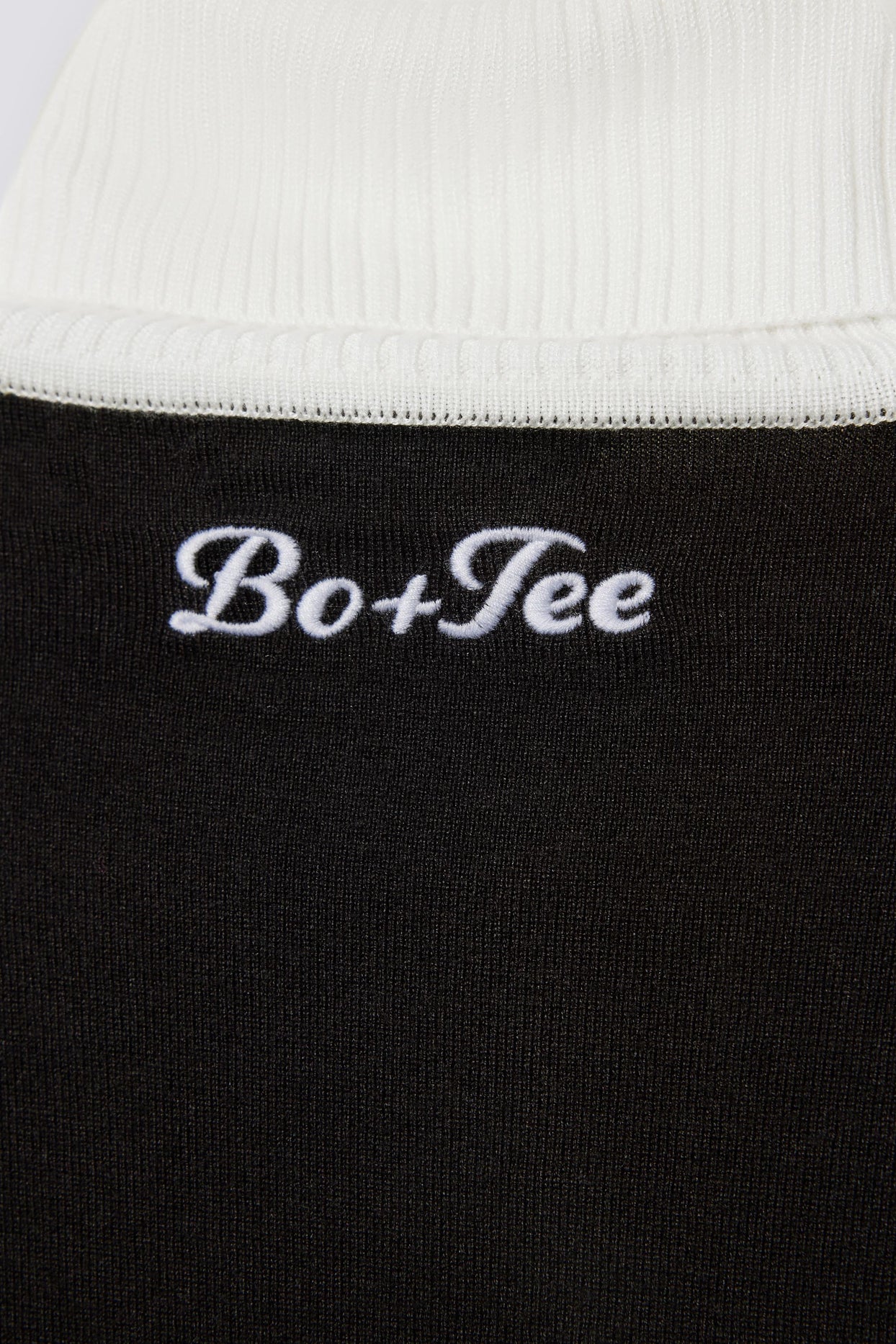 Knit Long-Sleeve Fitted Top in Black - 5